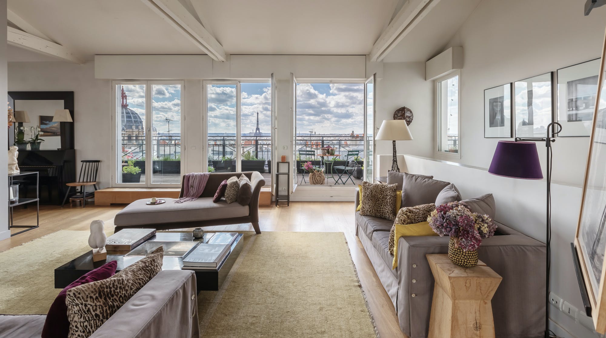 Villa Nacré Louvois Opéra – Madeleine – Grands Magasins: Luxury 3-Bedroom Apartment with Stunning Views, Paris