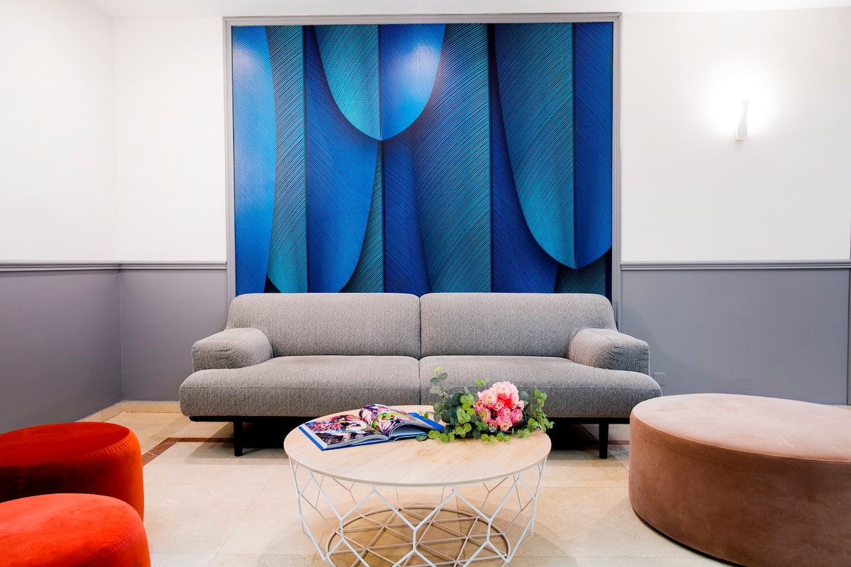 Villa Sauvage Ternes Arc de Triomphe – Champs-Élysées: Luxurious 4-Bedroom Apartment Near Arc de Triomphe, Paris