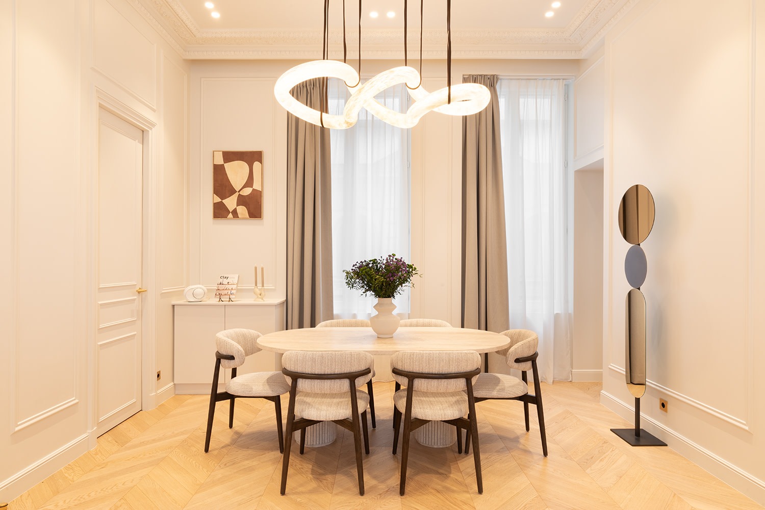 Villa Aurore Saint-Germain Île de la Cité: Elegant 3-Bedroom House with Air-Con, Île de la Cité