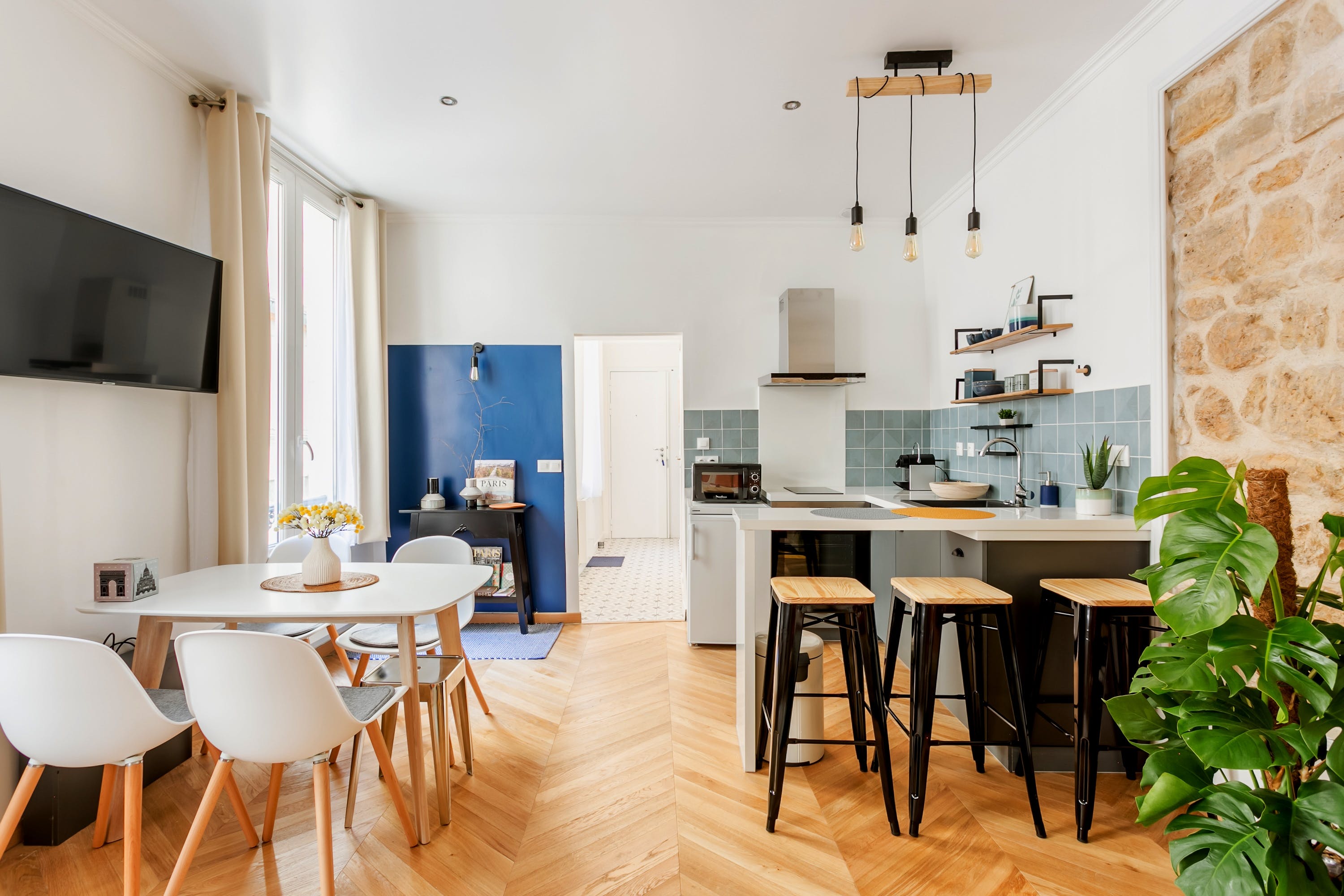 Villa Safran Rue Dauphine Île de la Cité: Luxury 4-Bedroom Apartment Ideal for Families, Île de la Cité