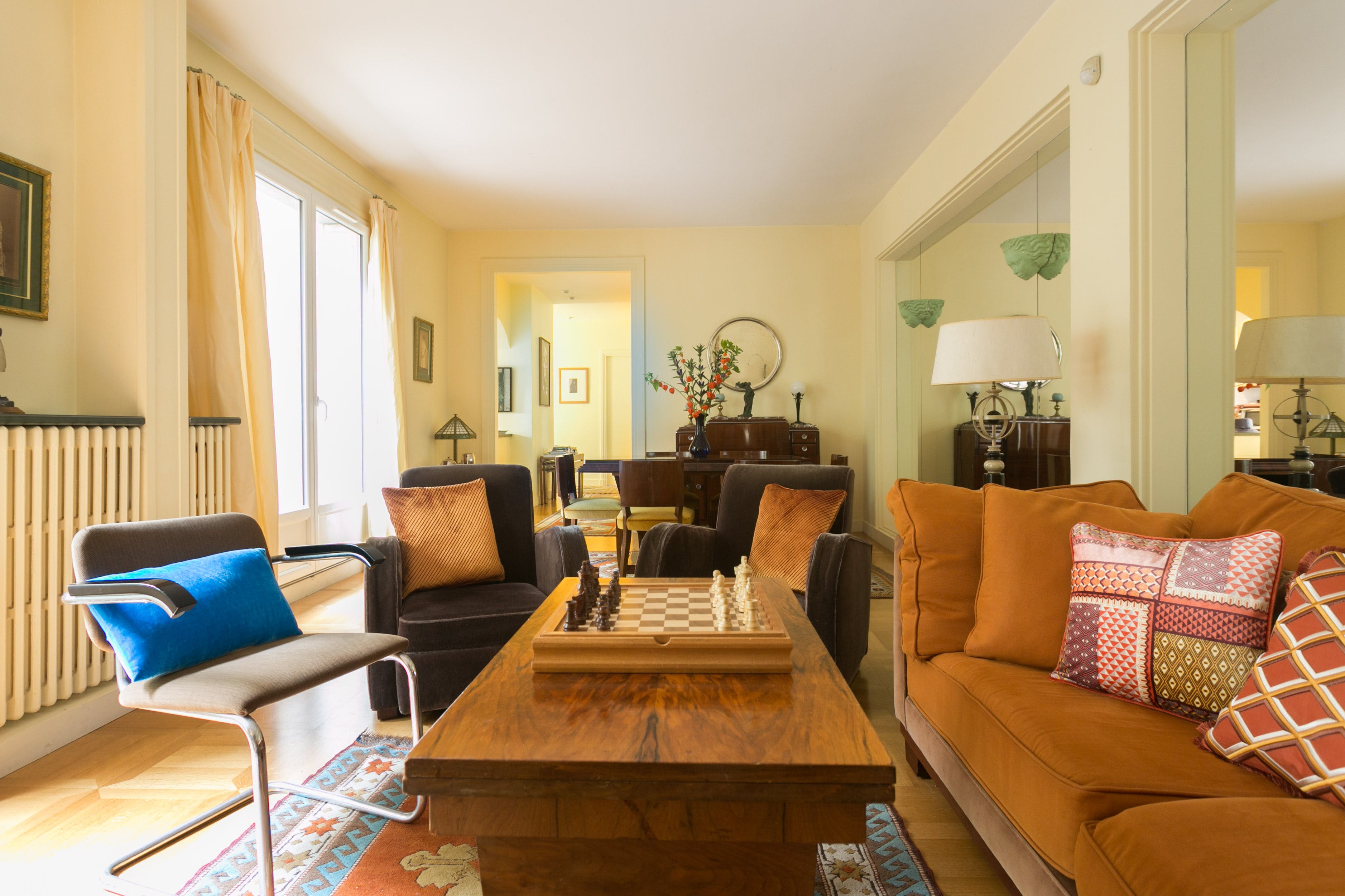 Villa Aurore Pigeonnier Île Saint Louis: Charming 3-Bedroom Apartment in Central Paris, Île Saint Louis
