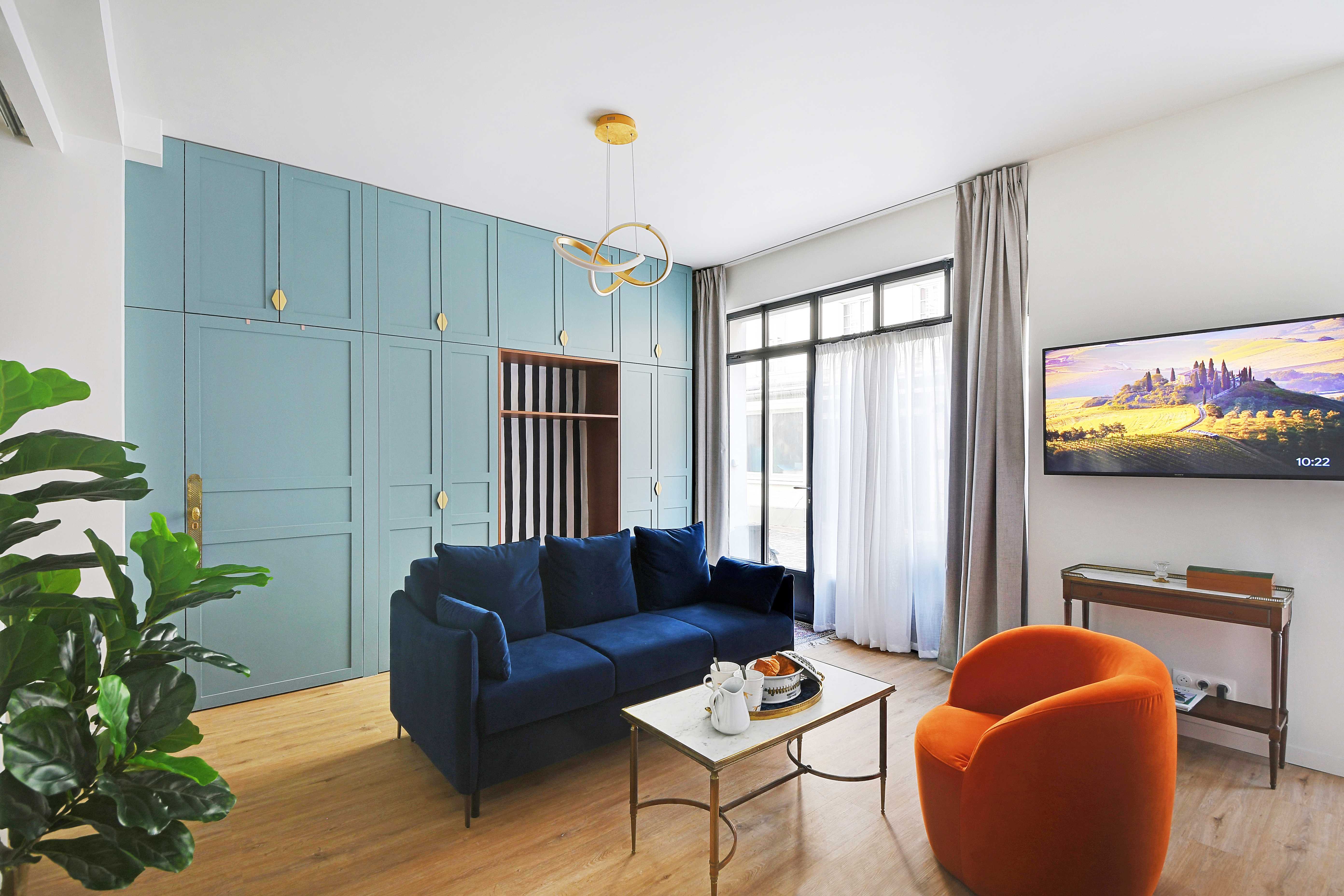 Château Mabillon Paris: Luxury 2-Bedroom Villa with Family-Friendly Features, Saint Germain des Prés