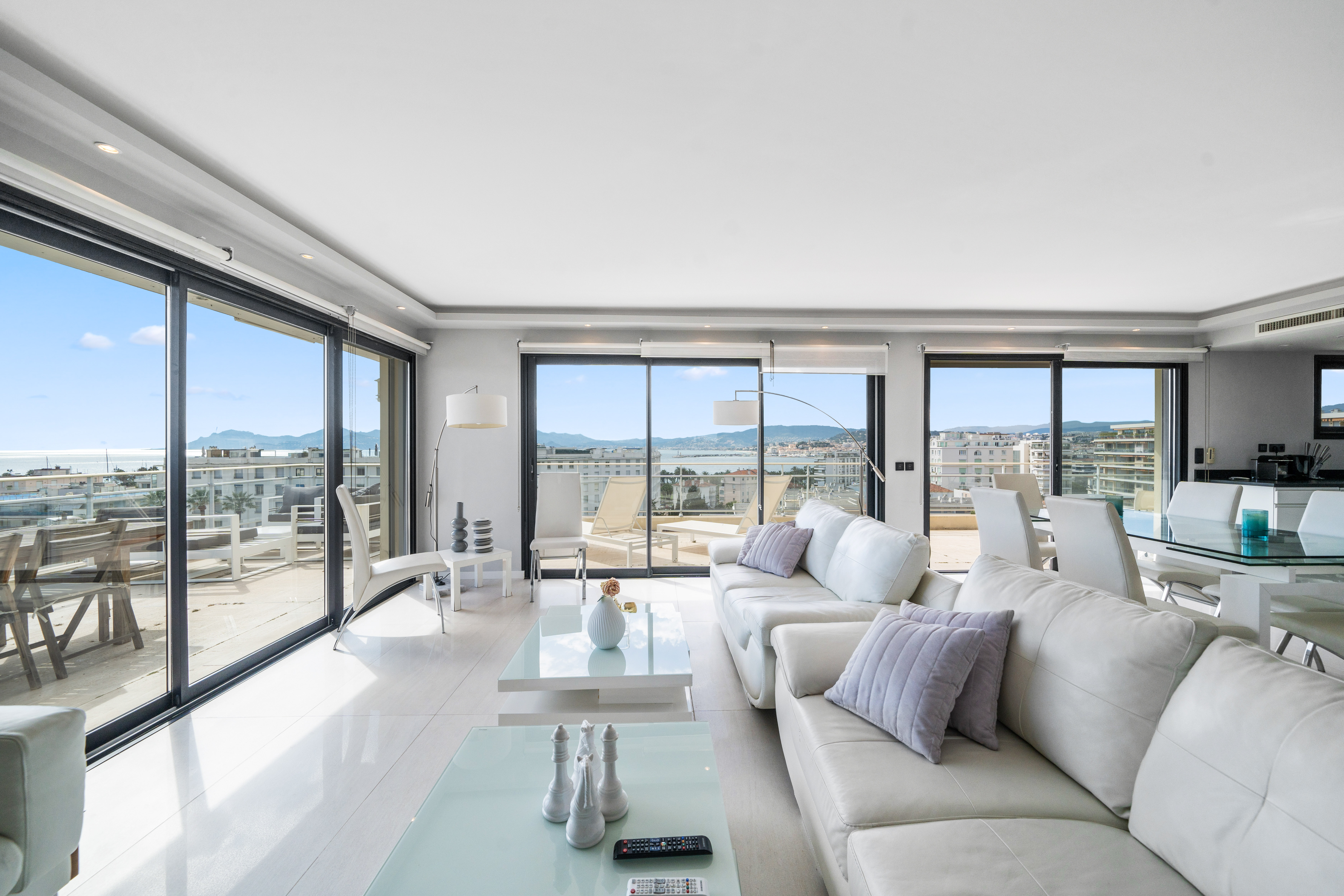 Villa Crépuscule Basse Californie Cannes-783900: Luxury 4-Bedroom Apartment with Panoramic Views, Cannes