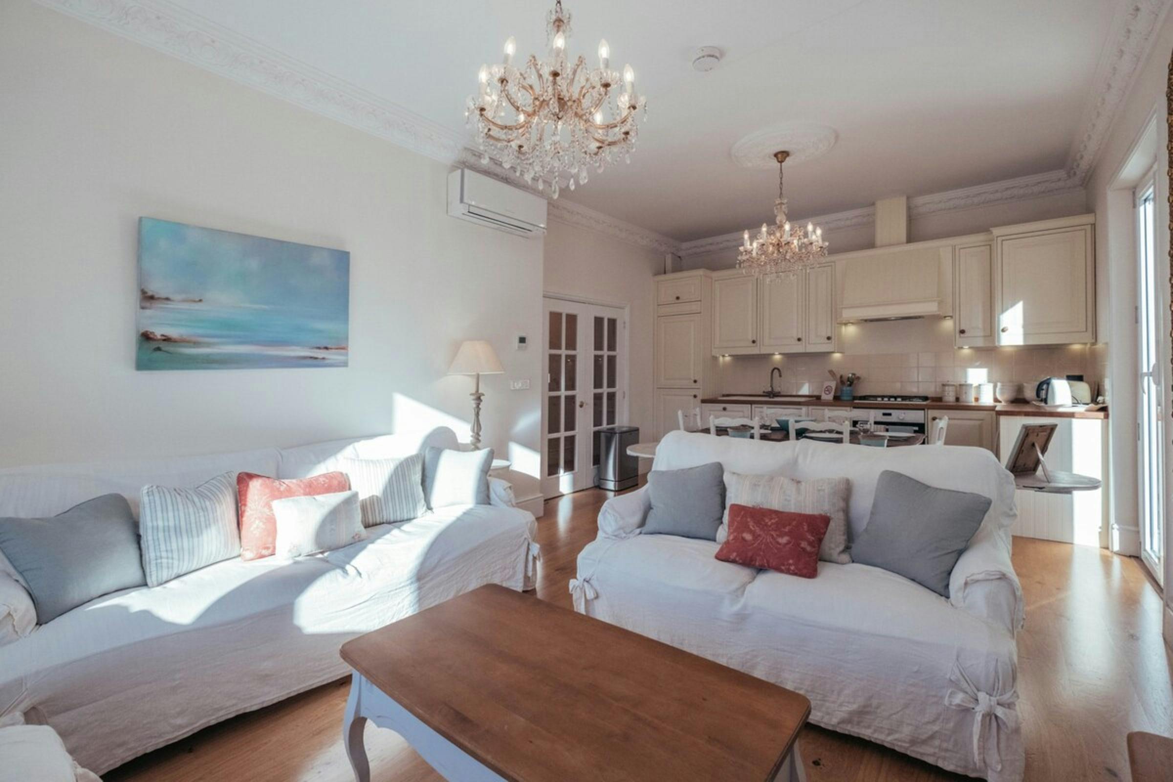 Villa Crépuscule La Bocca Cannes-720503: Stylish 3-Bedroom Apartment with Sea Views, Cannes