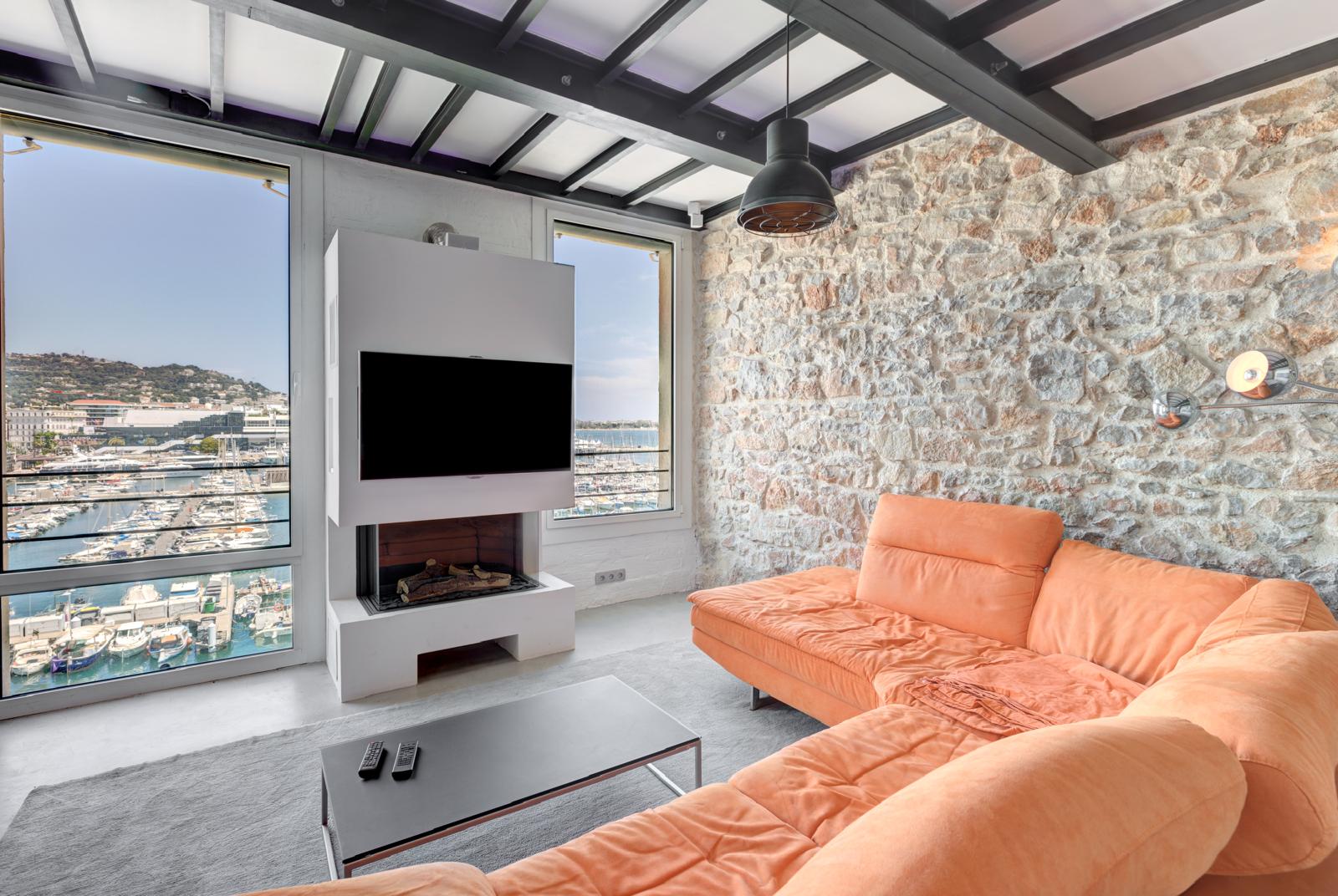 Villa Céladon La Croix Cannes: Luxury 3-Bedroom Beachfront Apartment, Cannes