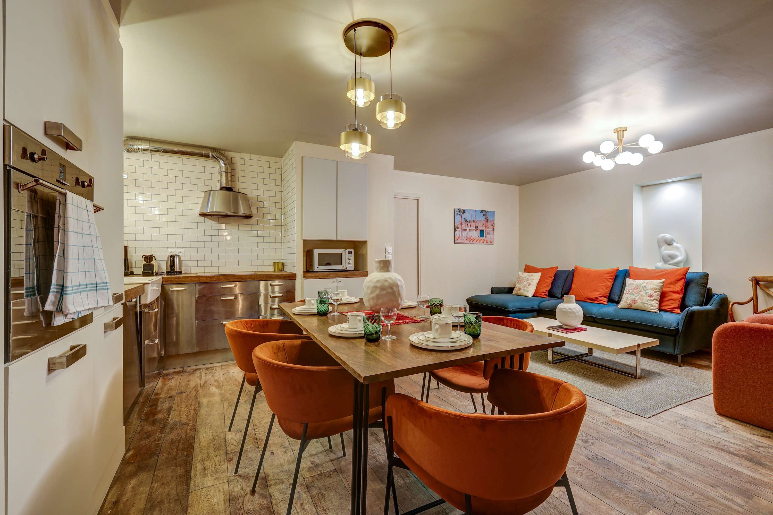 Château Mistral Marais: Elegant 3-Bedroom Luxury Apartment, Paris Le Marais