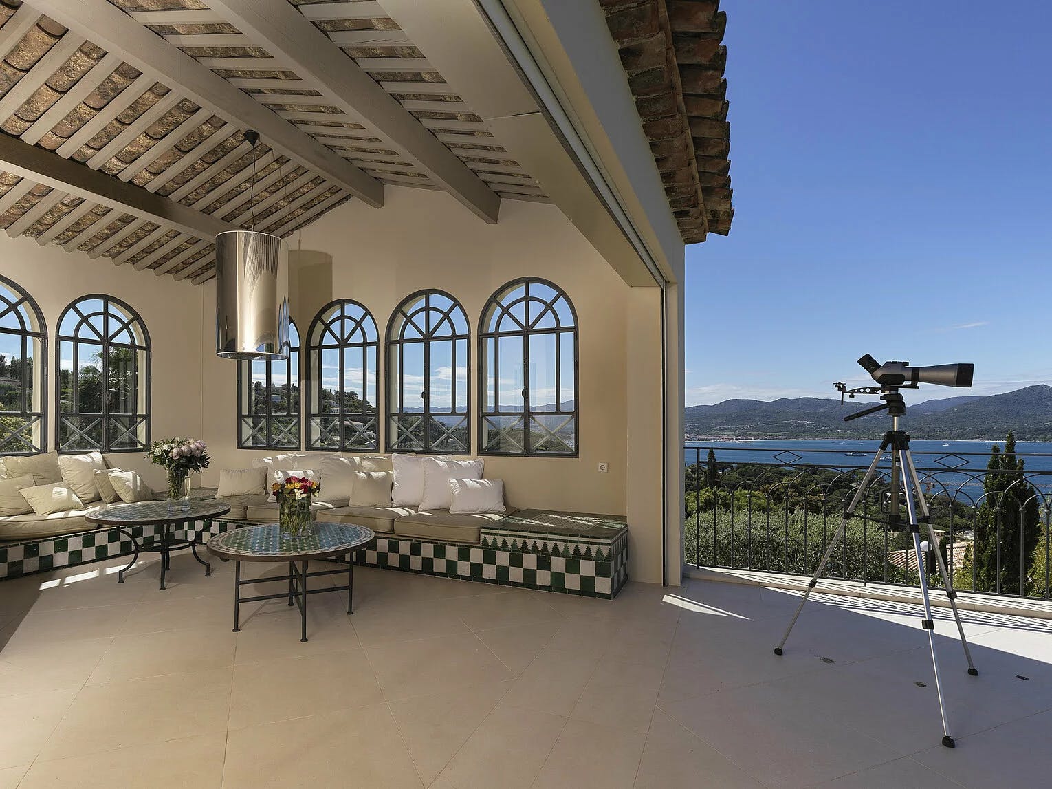 Villa Crépuscule Verger Saint-Tropez: Luxury 3-Bedroom Apartment with Infinity Pool and Seaview, Saint-Tropez