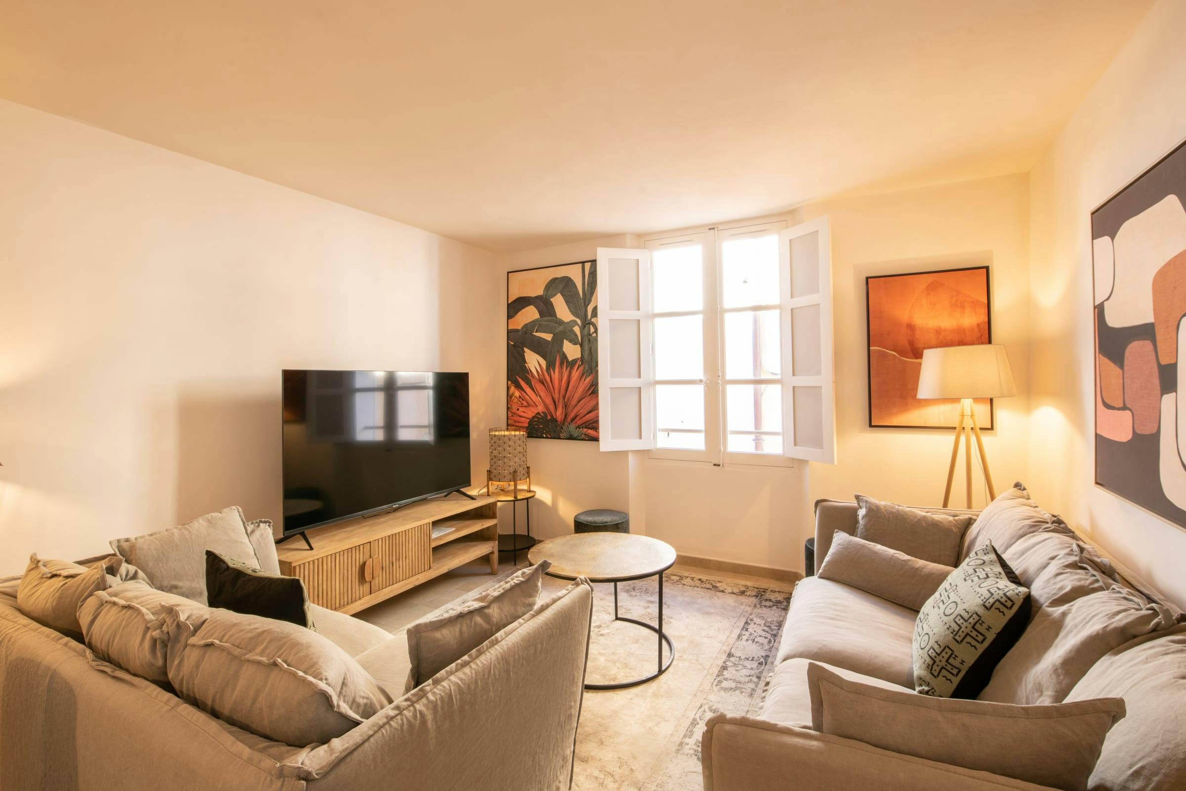 Villa Autan Pigeonnier Saint-Tropez: 5-Bedroom Townhouse with Seaviews, Saint-Tropez