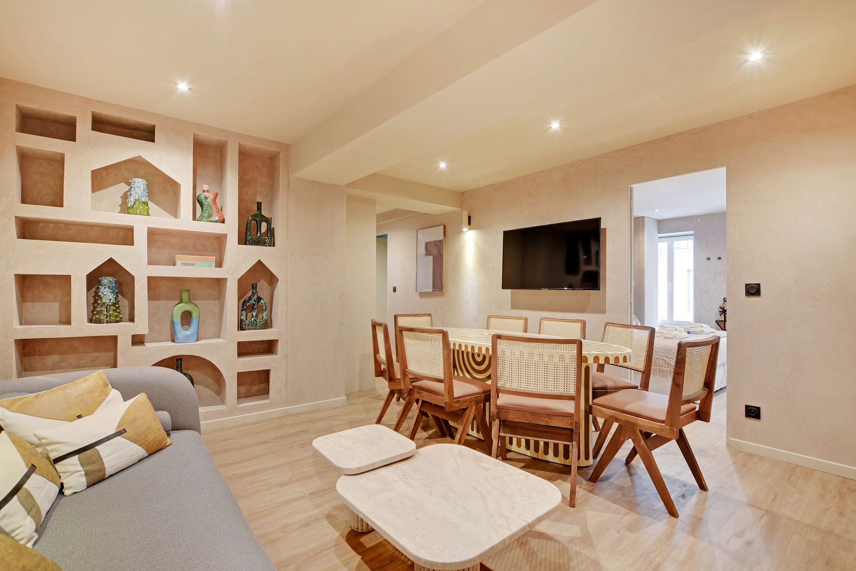 Villa Crépuscule Bourdieu Montorgueil – Les Halles: Luxury 3-Bedroom Townhouse with Family-Friendly Features, Paris