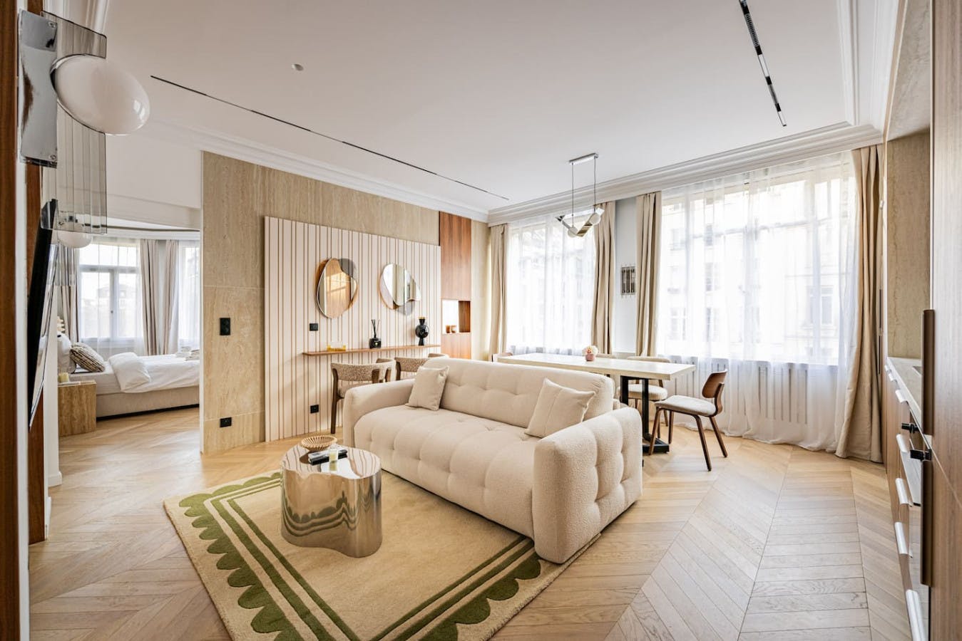 Villa Autan Les Halles Montorgueil – Les Halles: Elegant 3-Bedroom Apartment with Classic Views, Montorgueil Paris