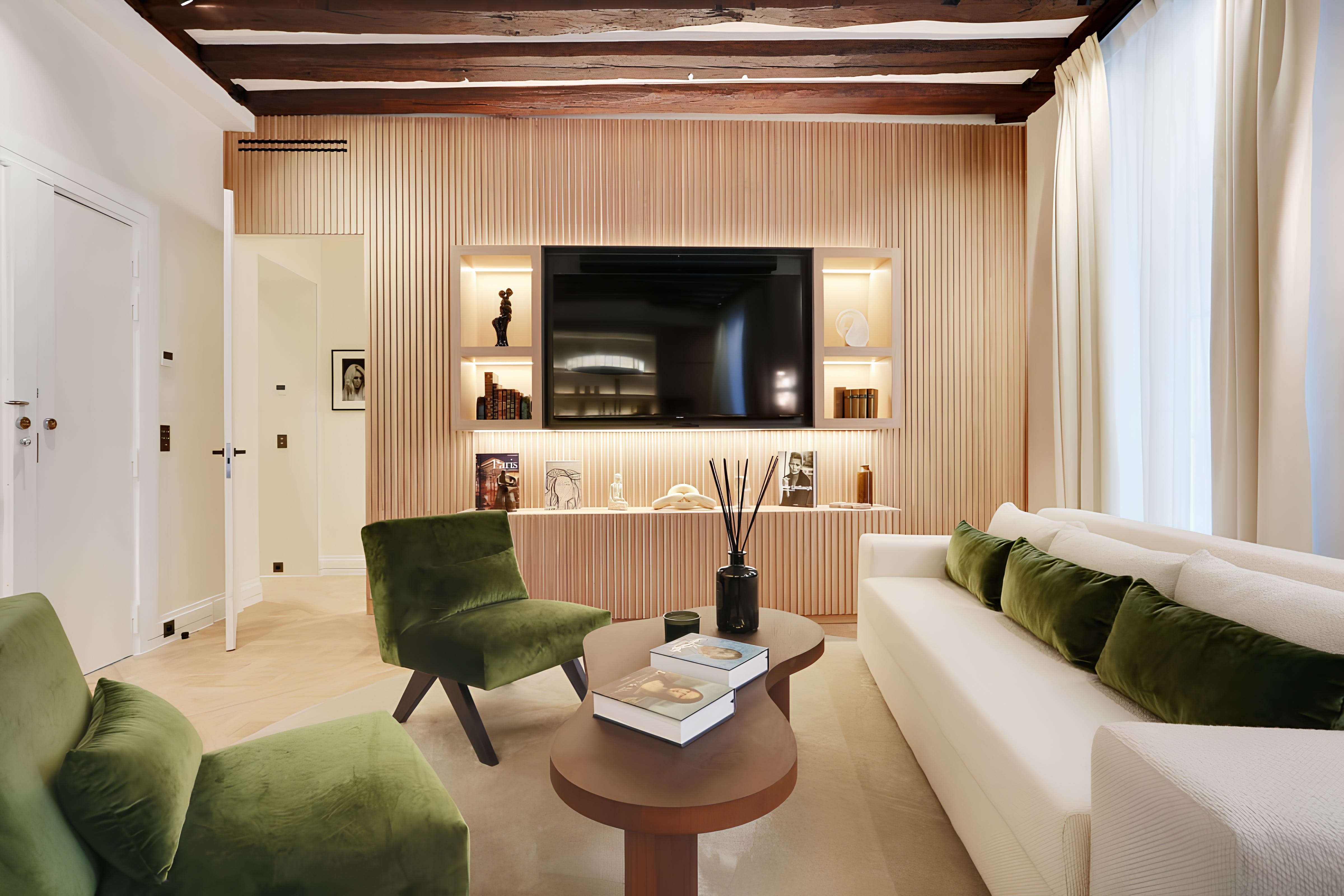 Villa Safran Mabillon Saint Germain des Prés – Odéon: Elegant 3-Bedroom Luxury Apartment in Saint Germain des Prés, Paris