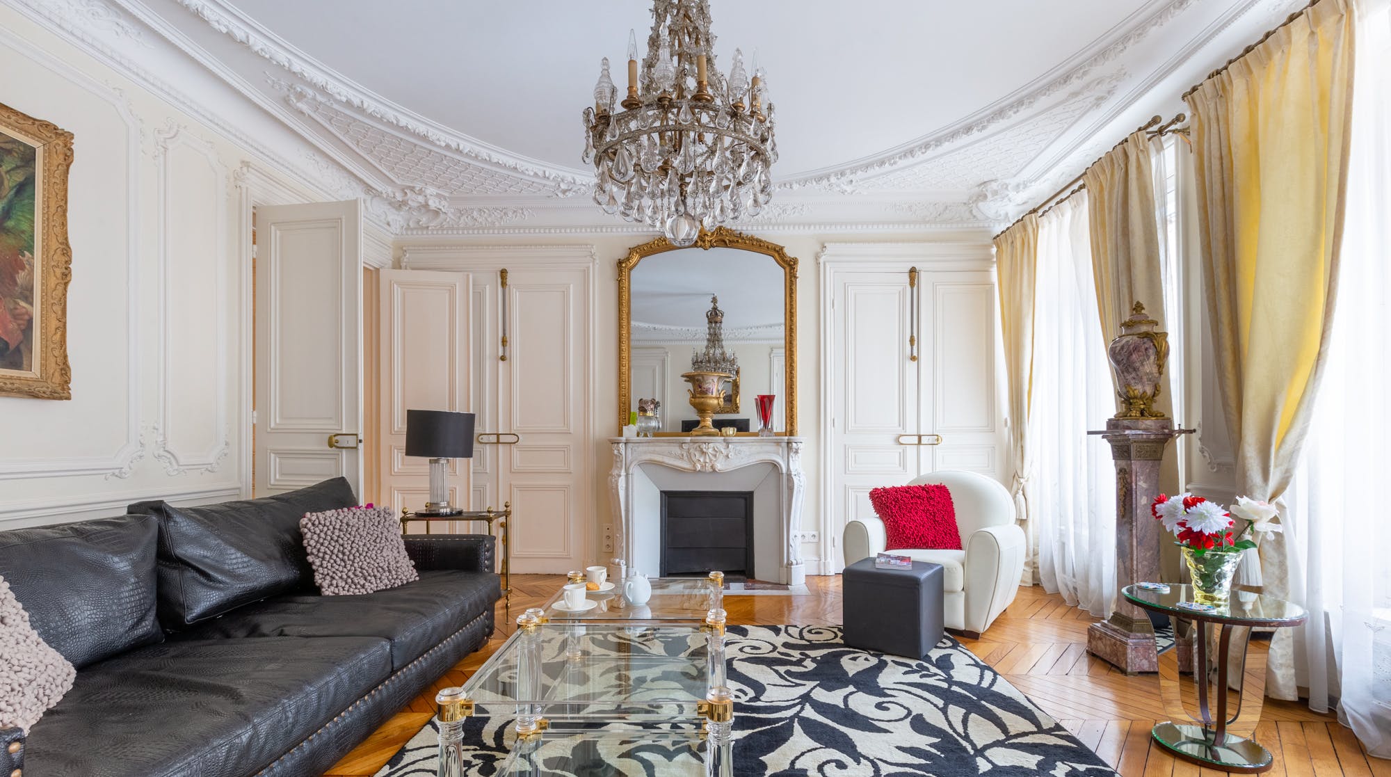 Villa Céladon Luxembourg Saint Germain des Prés – Odéon: Luxury 3-Bedroom Apartment with Air-Con, Saint Germain des Prés – Odéon