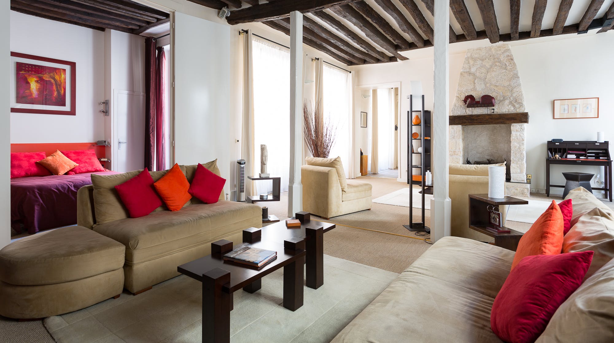 Villa Aurore Odéon Saint Germain des Prés – Odéon: Chic 1-Bedroom Apartment Rental with Courtyard, Saint Germain des Prés