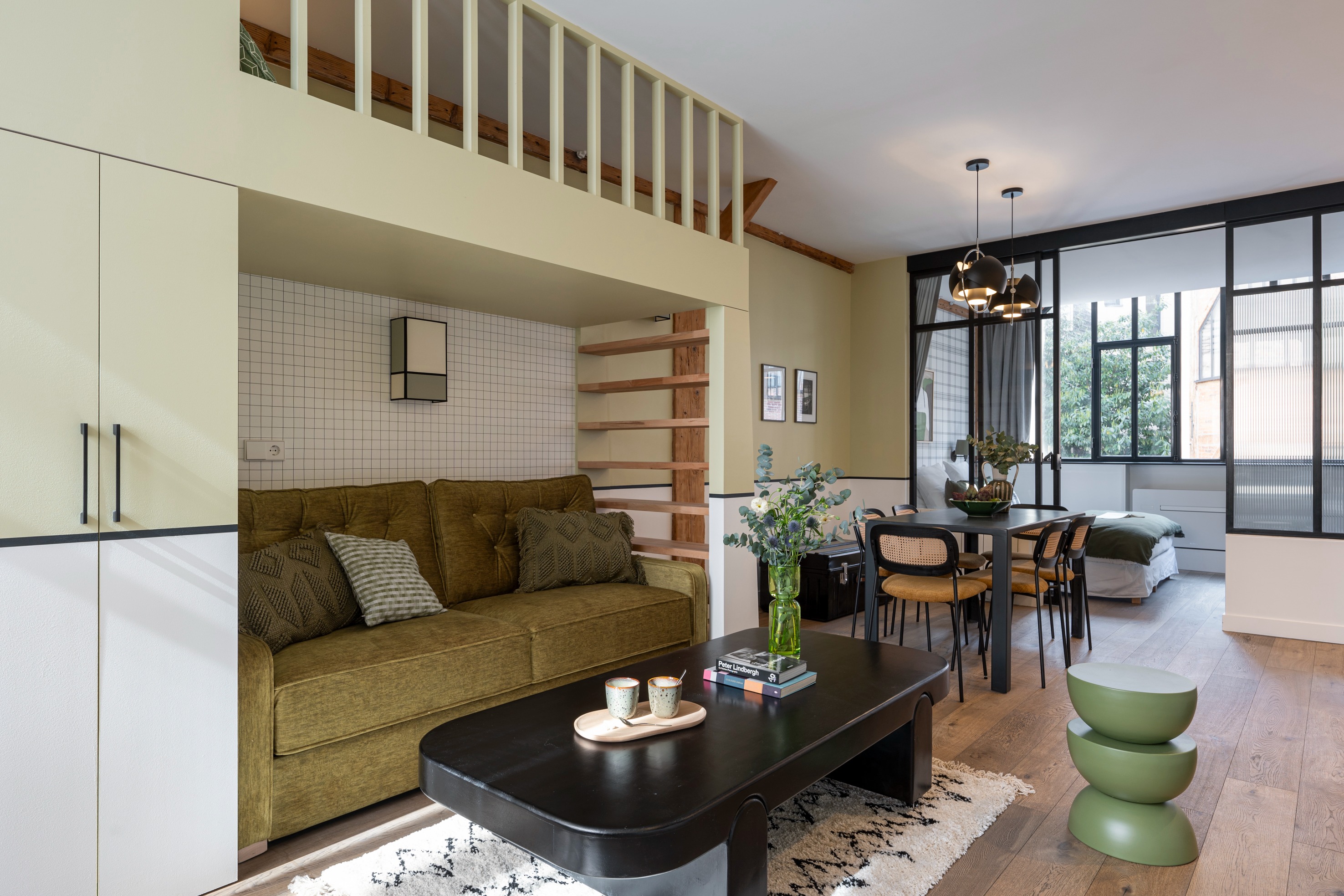 Château Penthaz Montmartre: Chic 1-Bedroom Apartment Rental with Family-Friendly Comfort, Montmartre Sacré-Coeur