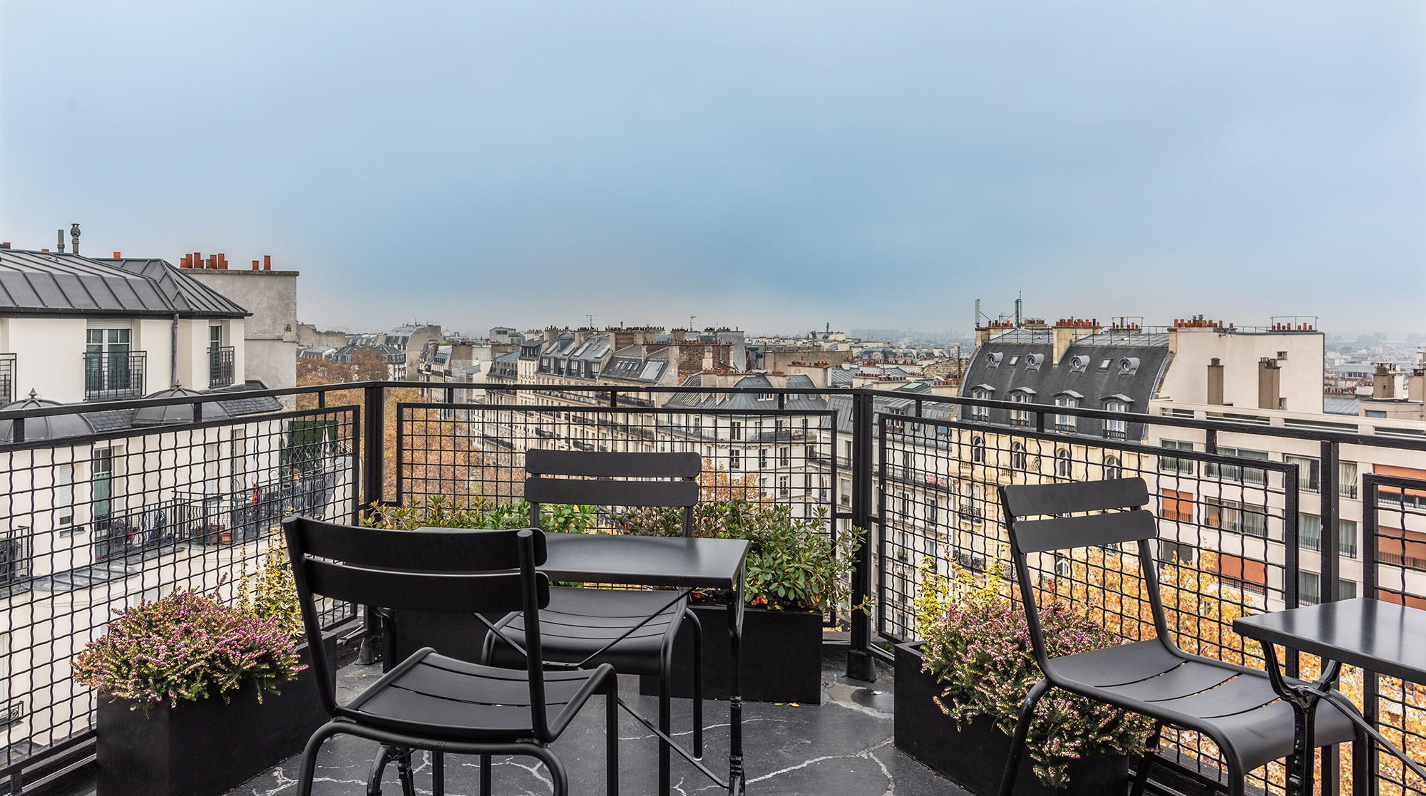 Villa Crépuscule Abbesses South Pigalle-782250: Chic 1-Bedroom Apartment with Stunning City Views, South Pigalle
