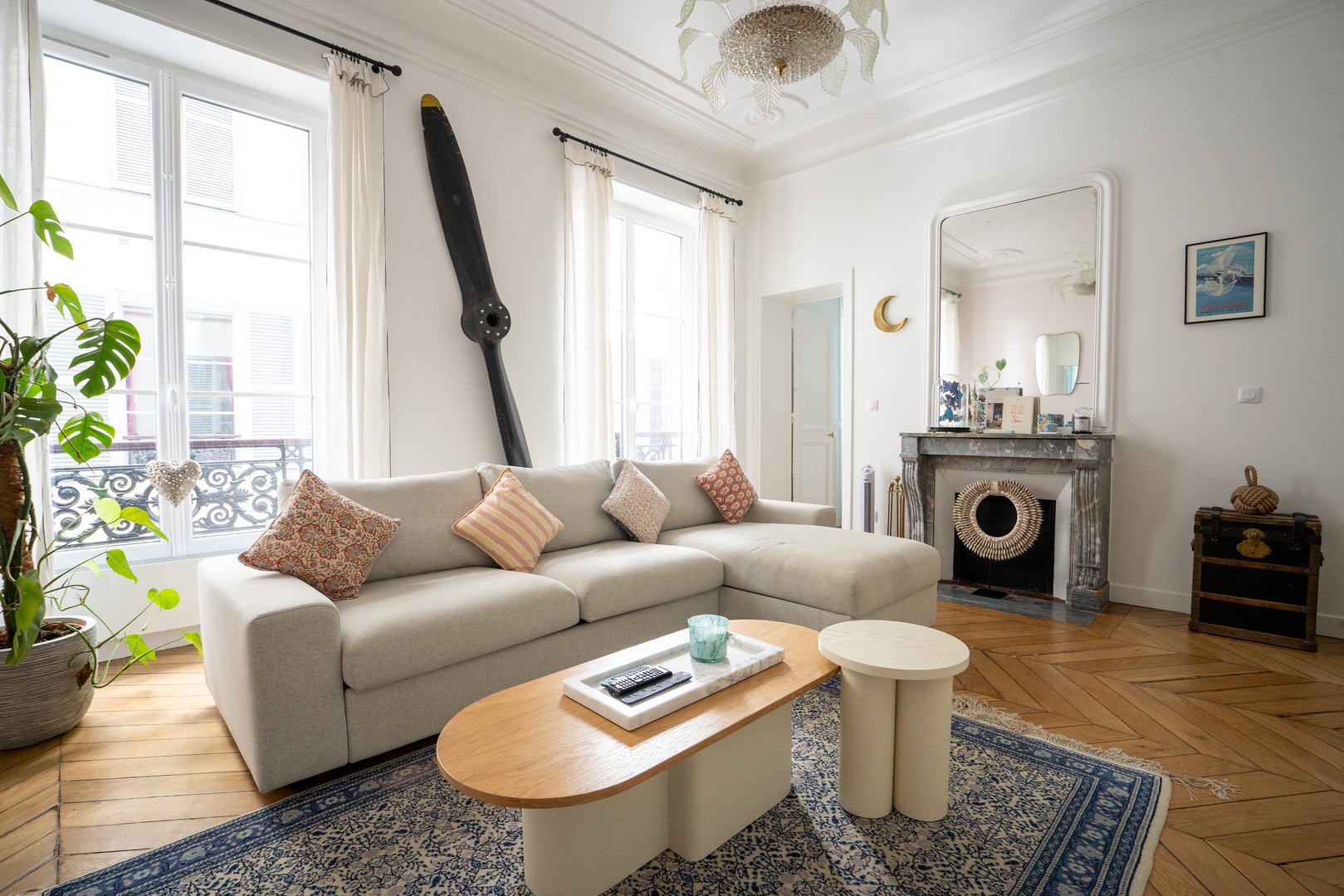 Villa Autan Folies Grands Boulevards: Charming 2-Bedroom Apartment Rental with Remote Work Space, Grands Boulevards Paris