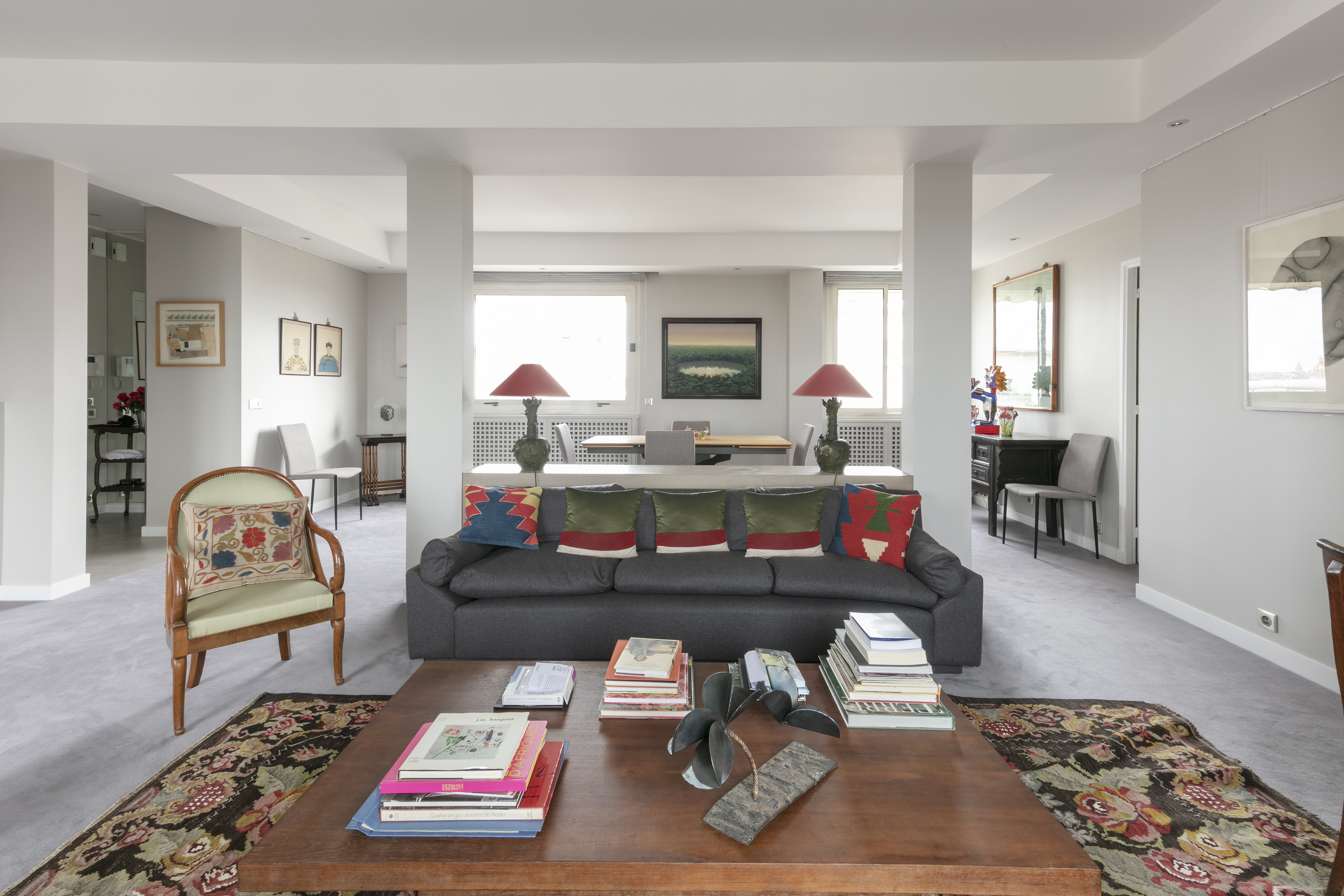 Château Proust Trocadéro: Charming 2-Bedroom Apartment Rental with Juliet Balconies in Trocadéro, Paris