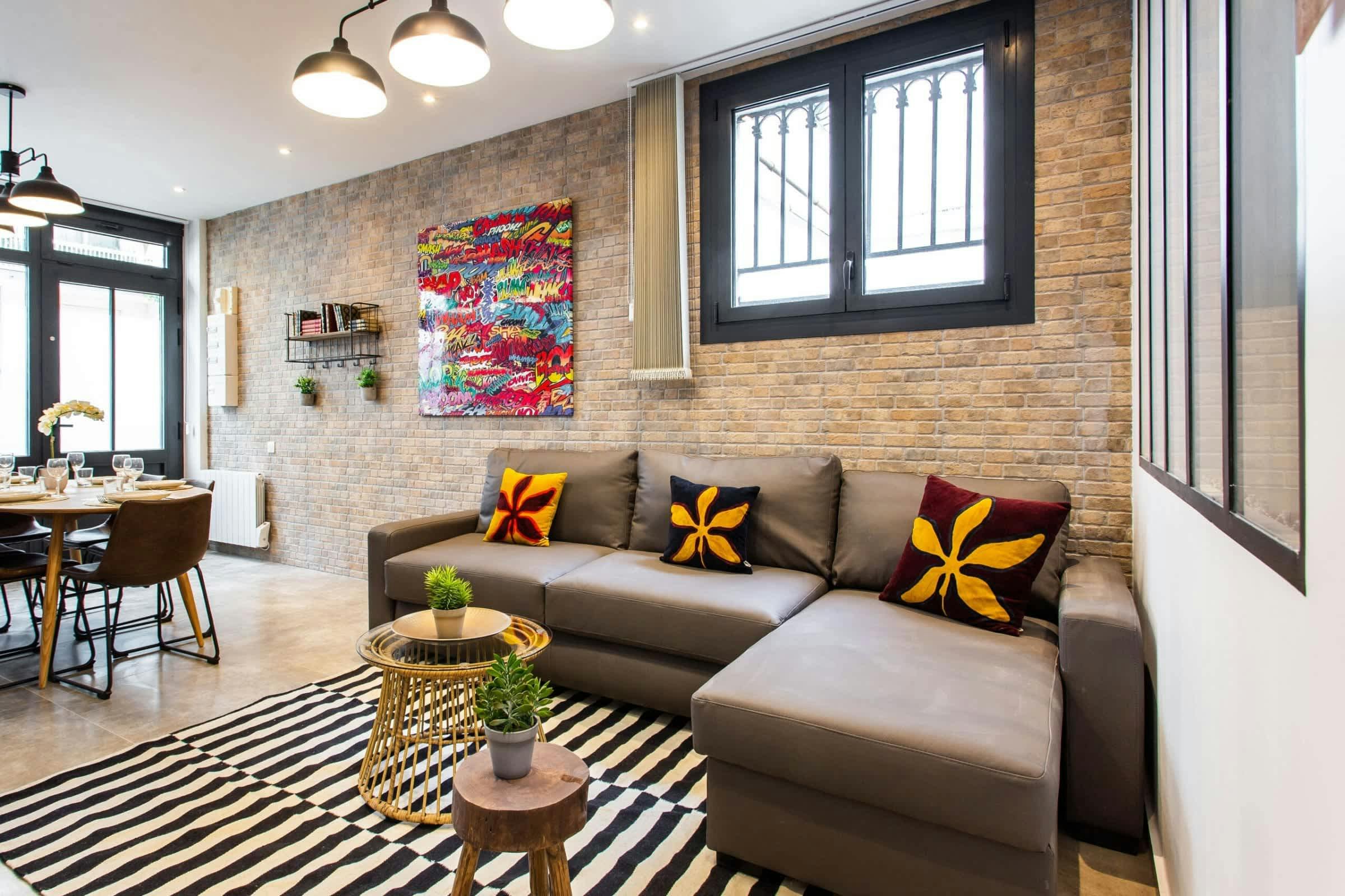 Château Reuilly Bastille Bastille – Bercy: Stylish 2-Bedroom Apartment Rental with Family-Friendly Comfort, Bastille Paris