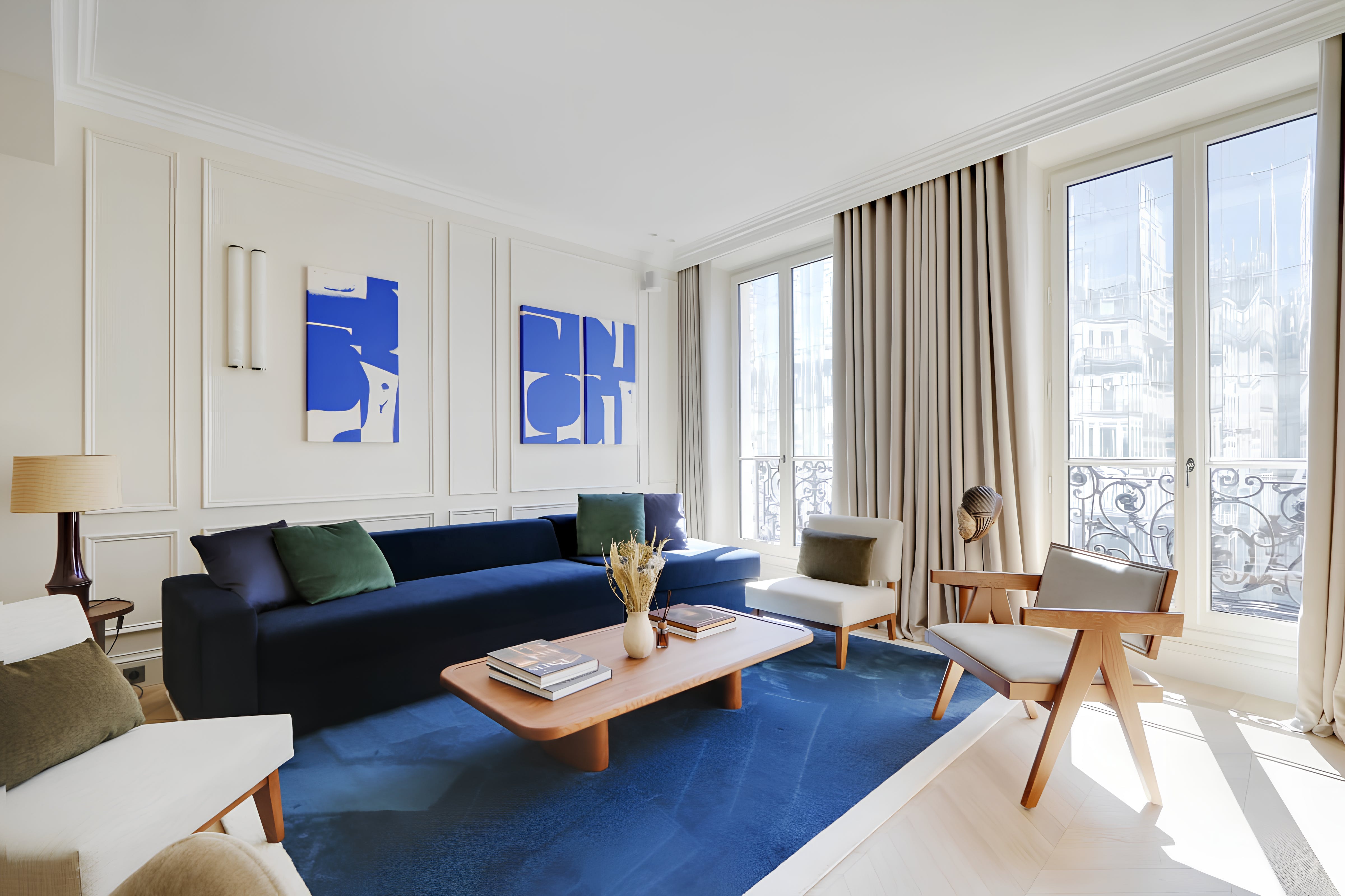 Villa Crépuscule Richelieu Louvre – Palais Royal: Luxury 2-Bedroom Apartment with Juliet Balconies, Paris Louvre