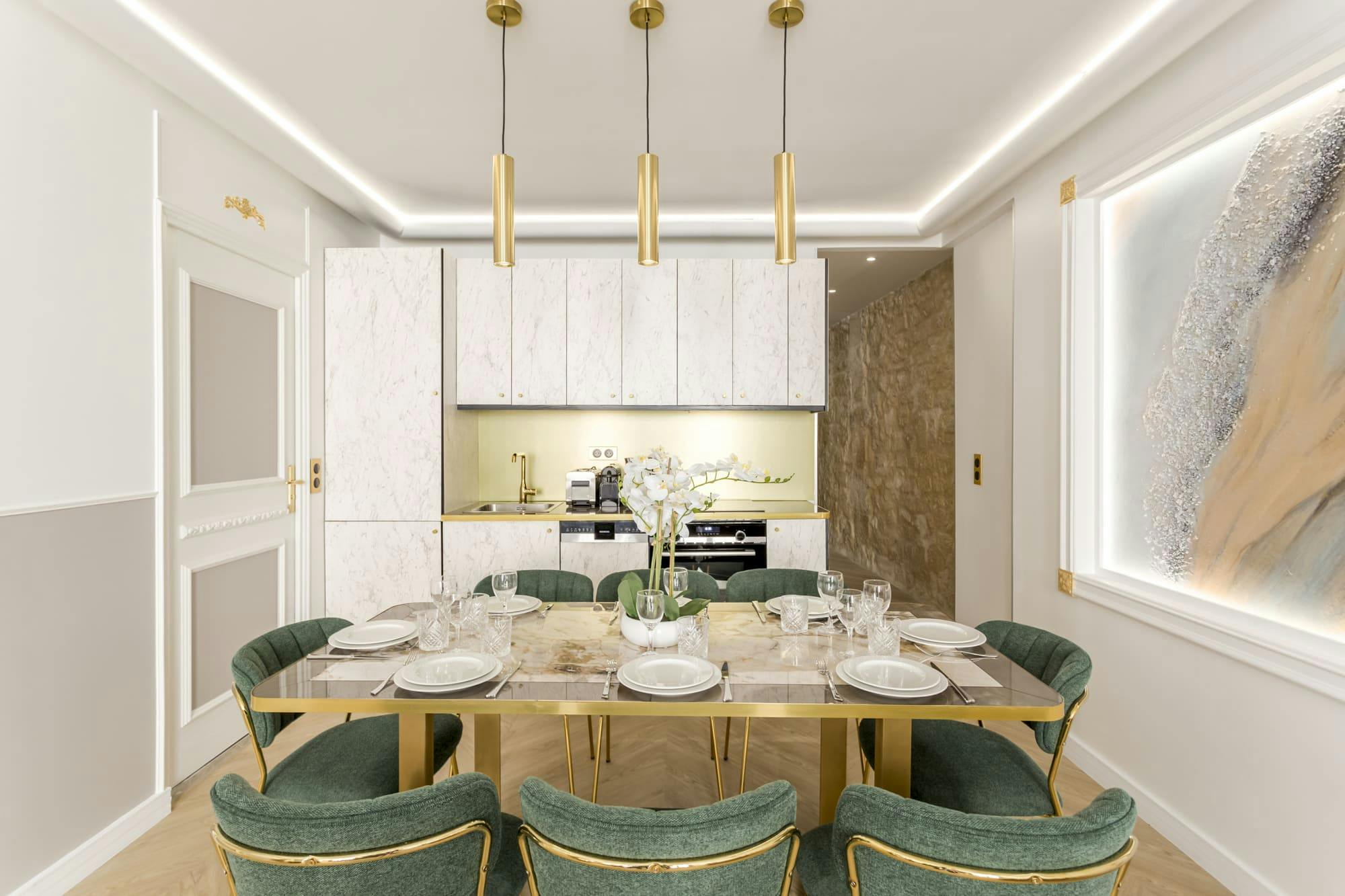 Villa Crépuscule Turgot Le Marais: Chic 3-Bedroom Luxury Apartment for Families, Le Marais