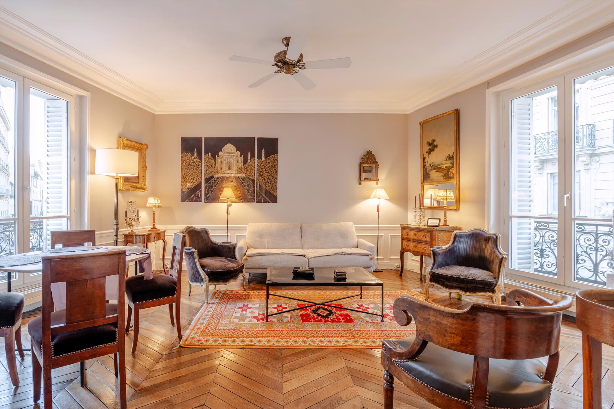 Villa Vermeil Mabillon Saint Germain des Prés – Odéon: Elegant 2-Bedroom Apartment with Parisian Charm, Saint Germain des Prés