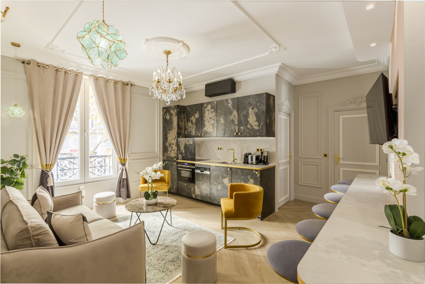 Villa Crépuscule Cité Le Marais: Elegant 2-Bedroom Luxury Apartment with Air-Con, Le Marais