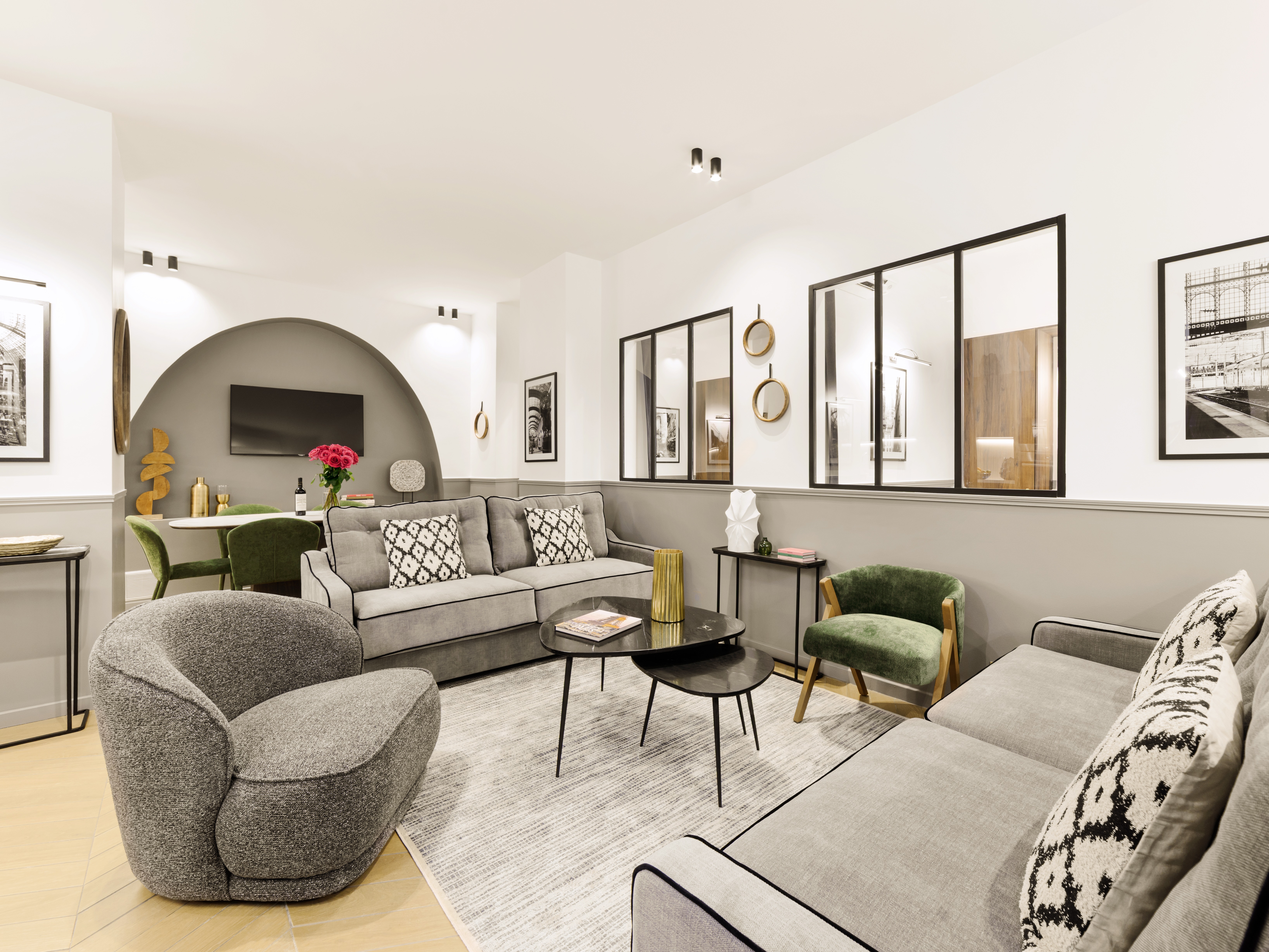 Villa Aurore des Archives Le Marais: Spacious 3-Bedroom Luxury Apartment with Family-Friendly Features, Paris