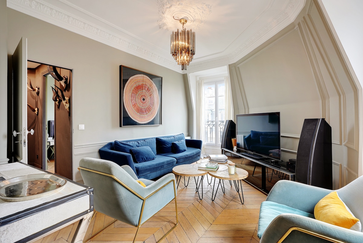 Château Sentier Montorgueil Montorgueil – Les Halles: Charming 2-Bedroom Apartment Rental with Family-Friendly Features, Montorgueil Les Halles