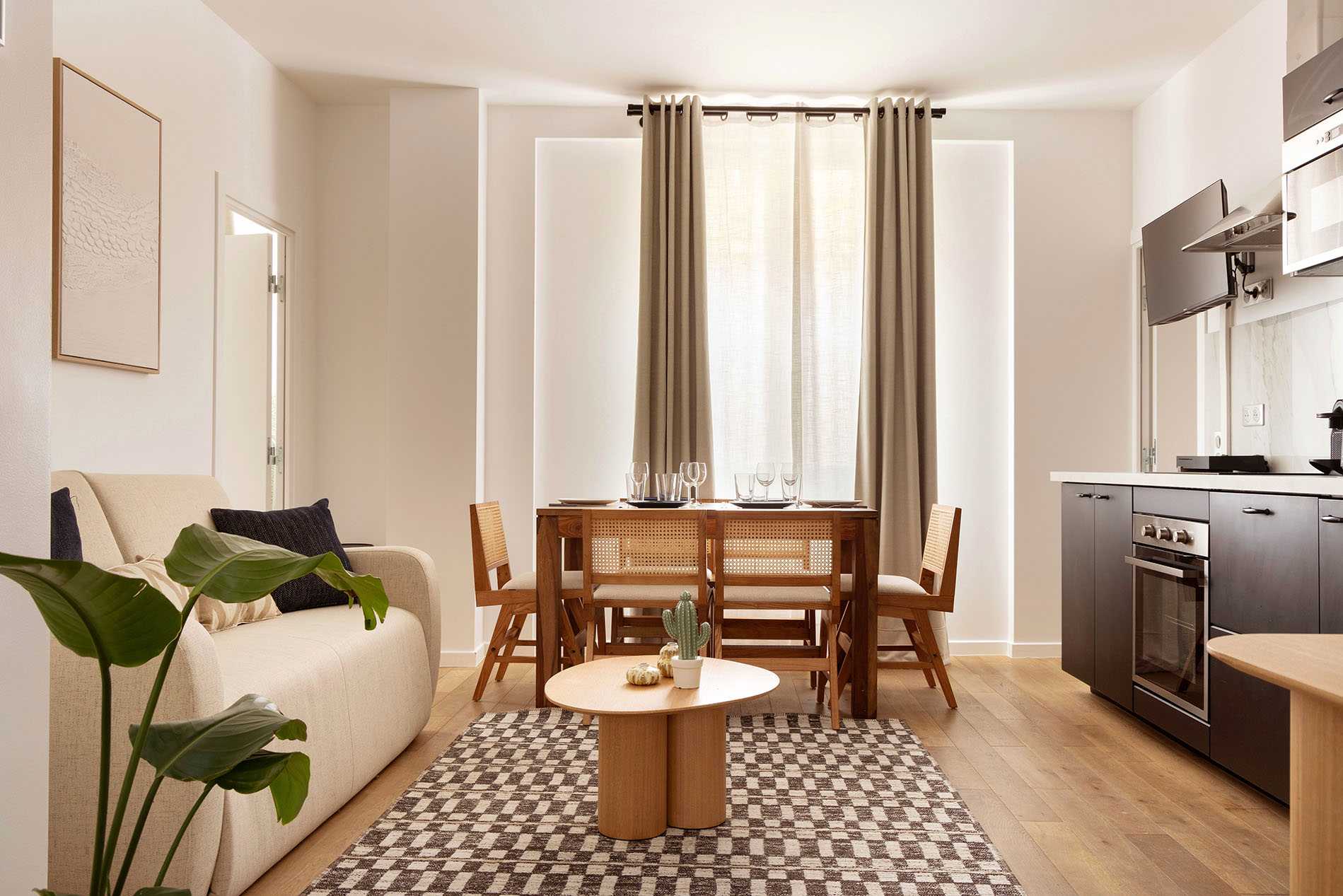 Villa Céladon Valette Latin Quarter: Charming 2-Bedroom Apartment Rental with Family Features, Latin Quarter Paris