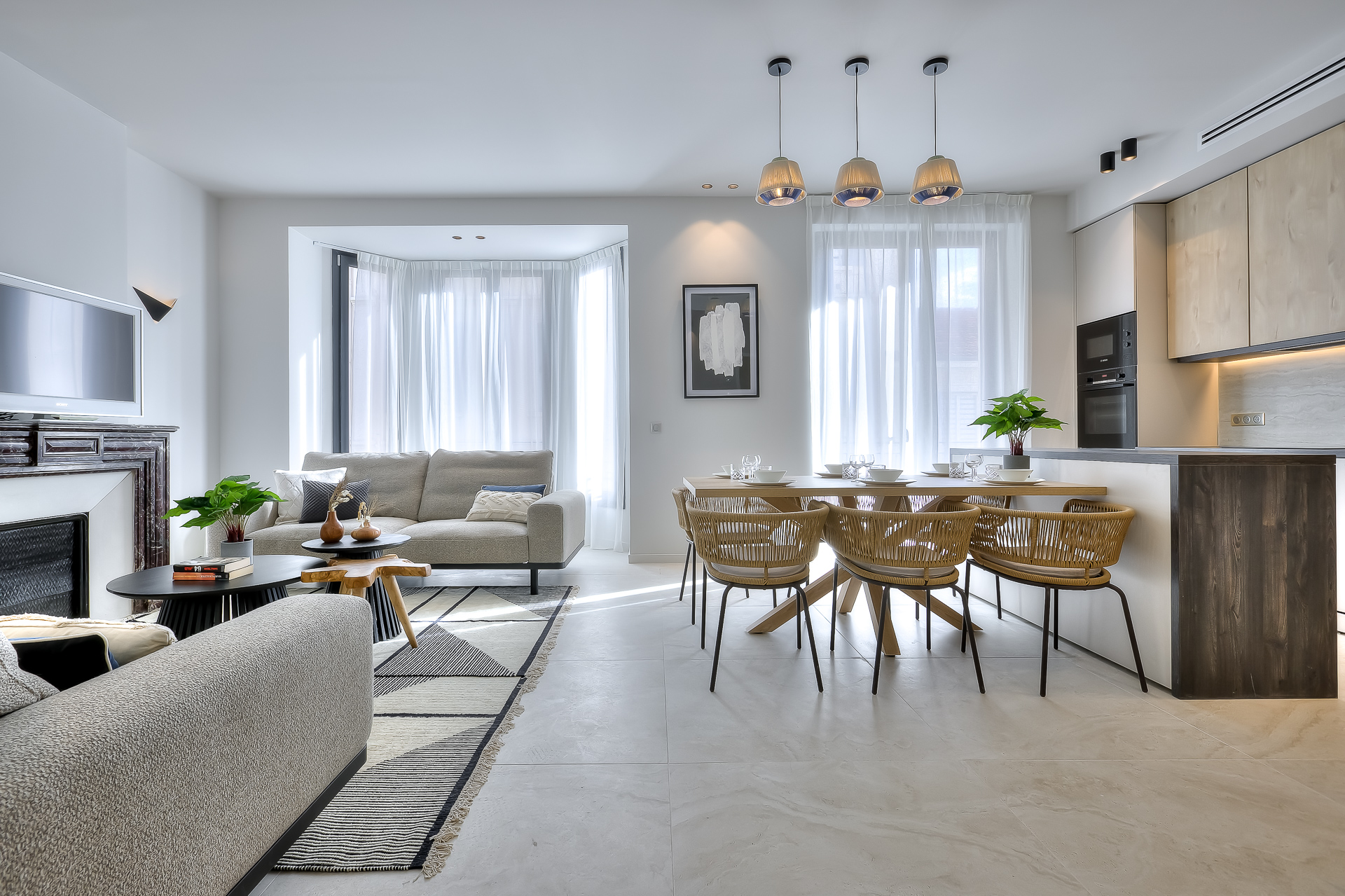 Villa Crépuscule Carnot Cannes: Spacious 3-Bedroom Apartment with Seaview, Cannes