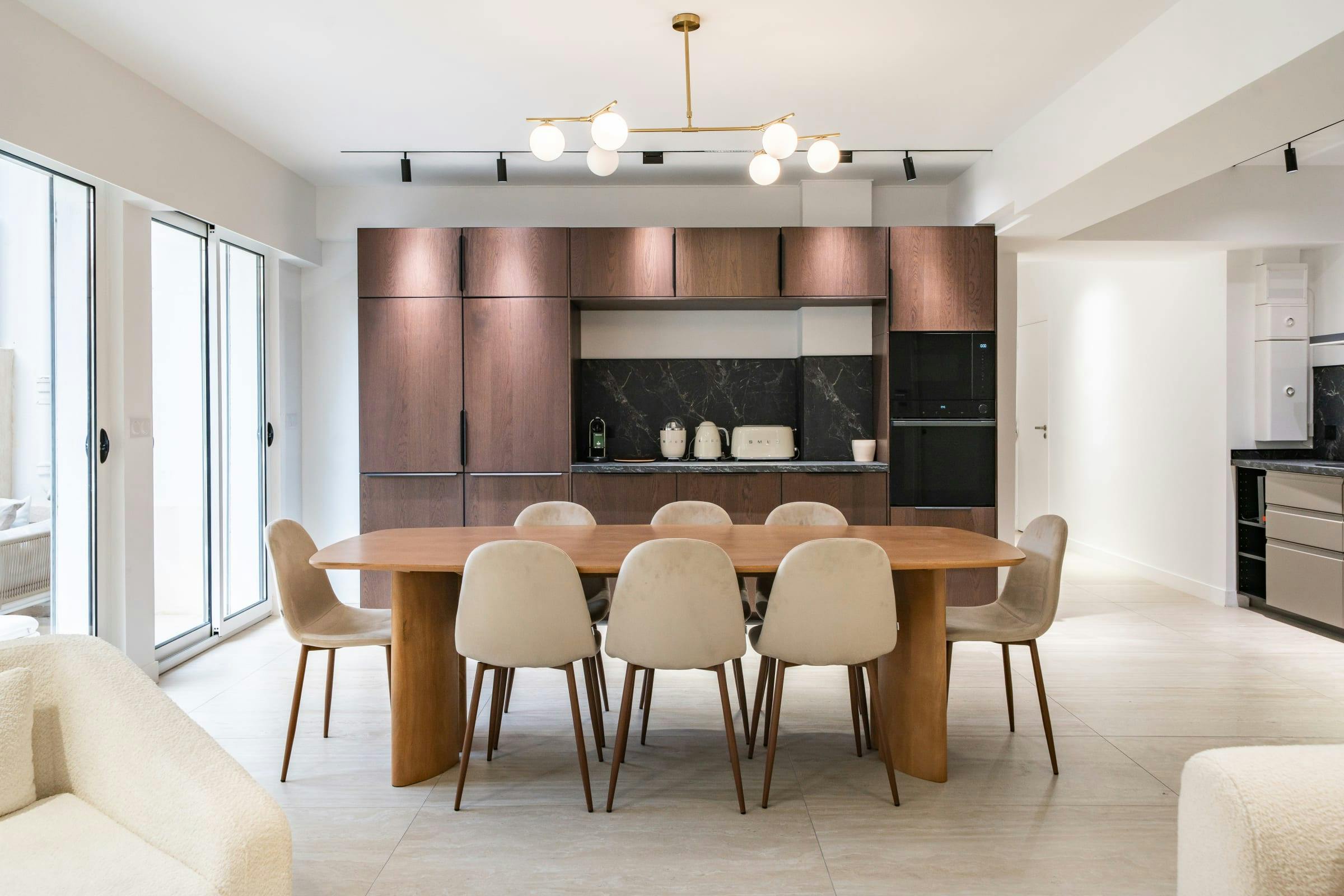 Villa Cramoisi Croix-des-Gardes Cannes: Elegant 3-Bedroom Luxury Townhouse Rental with Air-Con and Beach Nearby, Cannes
