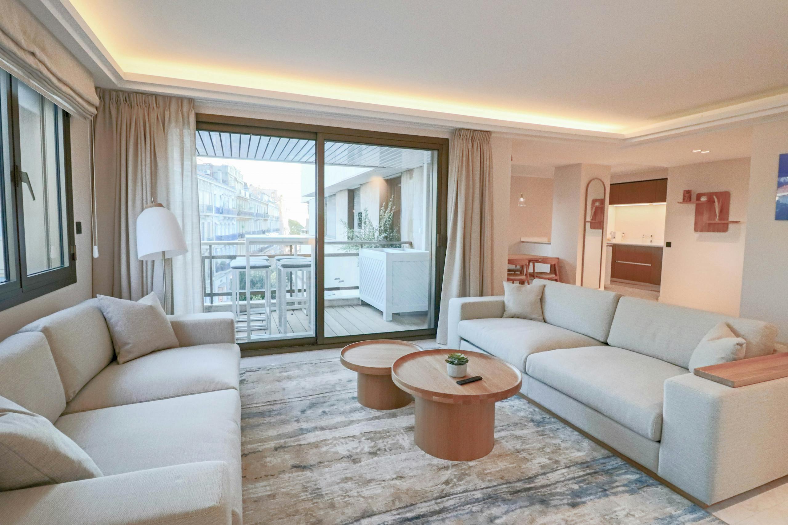 Villa Céladon Suquet Cannes: Luxury 3-Bedroom Villa with Sea Views, Cannes