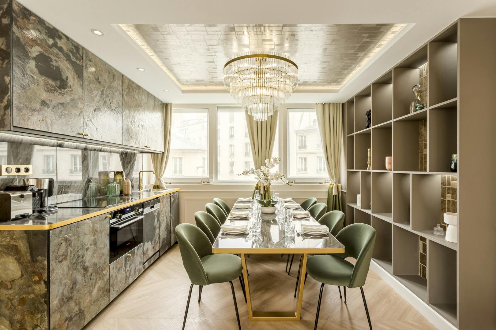 Villa Crépuscule Passy Eiffel Tower-706488: Elegant 4-Bedroom Apartment with Eiffel Tower Views, Paris
