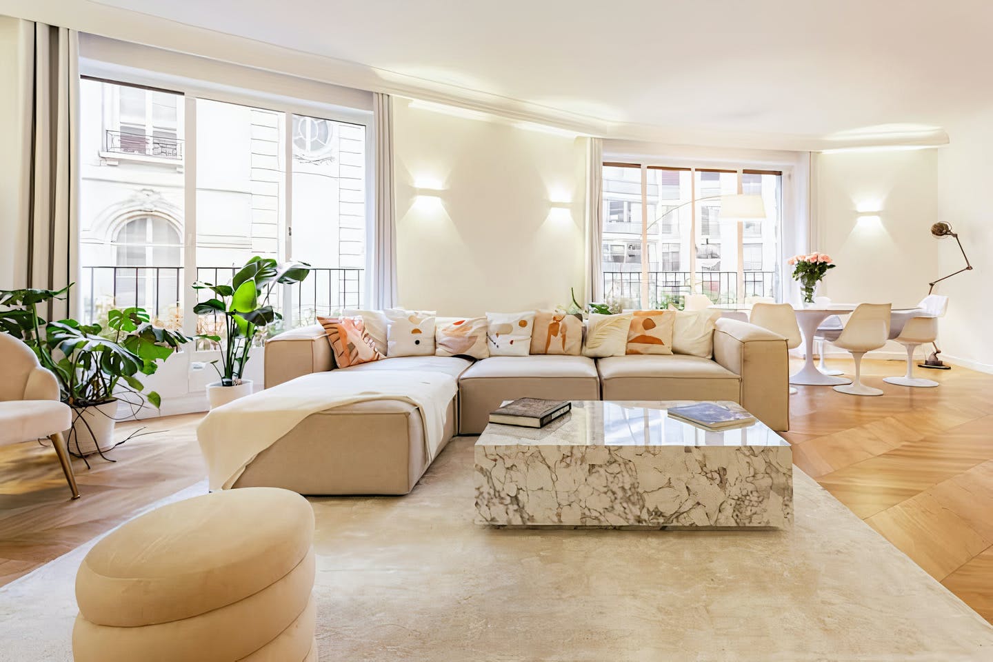 Villa Aurore Passy Arc de Triomphe – Champs-Élysées: Luxury 3-Bedroom Apartment with Family-Friendly Features, Paris