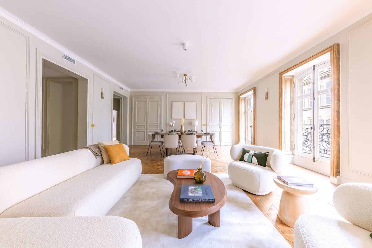 Villa Zénith Étoile Arc de Triomphe – Champs-Élysées: Elegant 3-Bedroom Apartment with En-Suite Bathrooms, Arc de Triomphe – Champs-Élysées