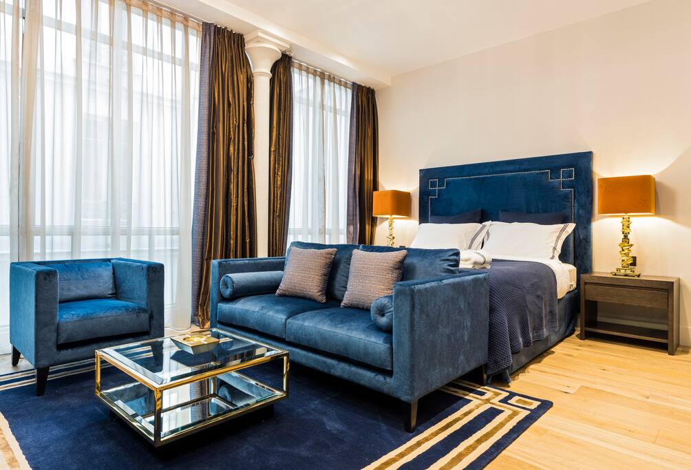 Château Victoire Montorgueil: Elegant Studio Apartment with Air Conditioning in Montorgueil – Les Halles, Paris