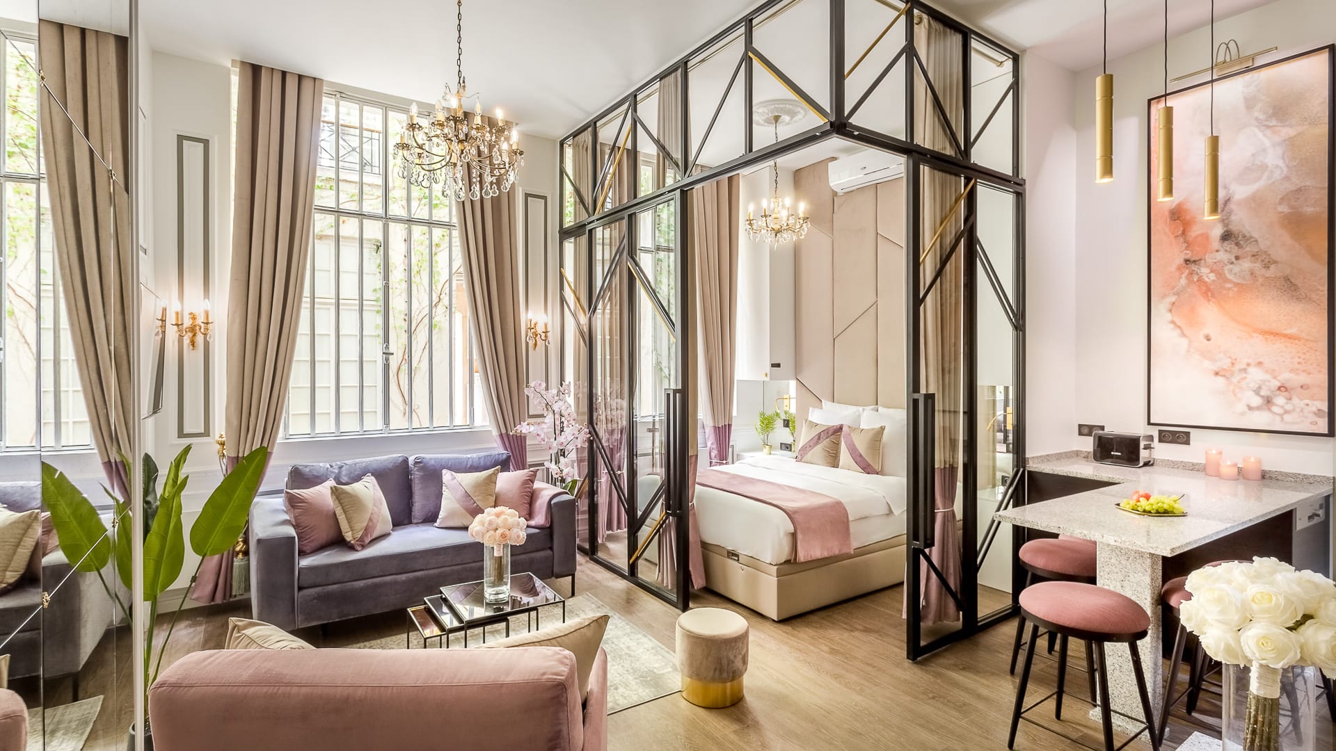 Villa Gregos Rue Vieille du Temple Le Marais: Chic 3-Bedroom Apartment with Air-Con, Le Marais