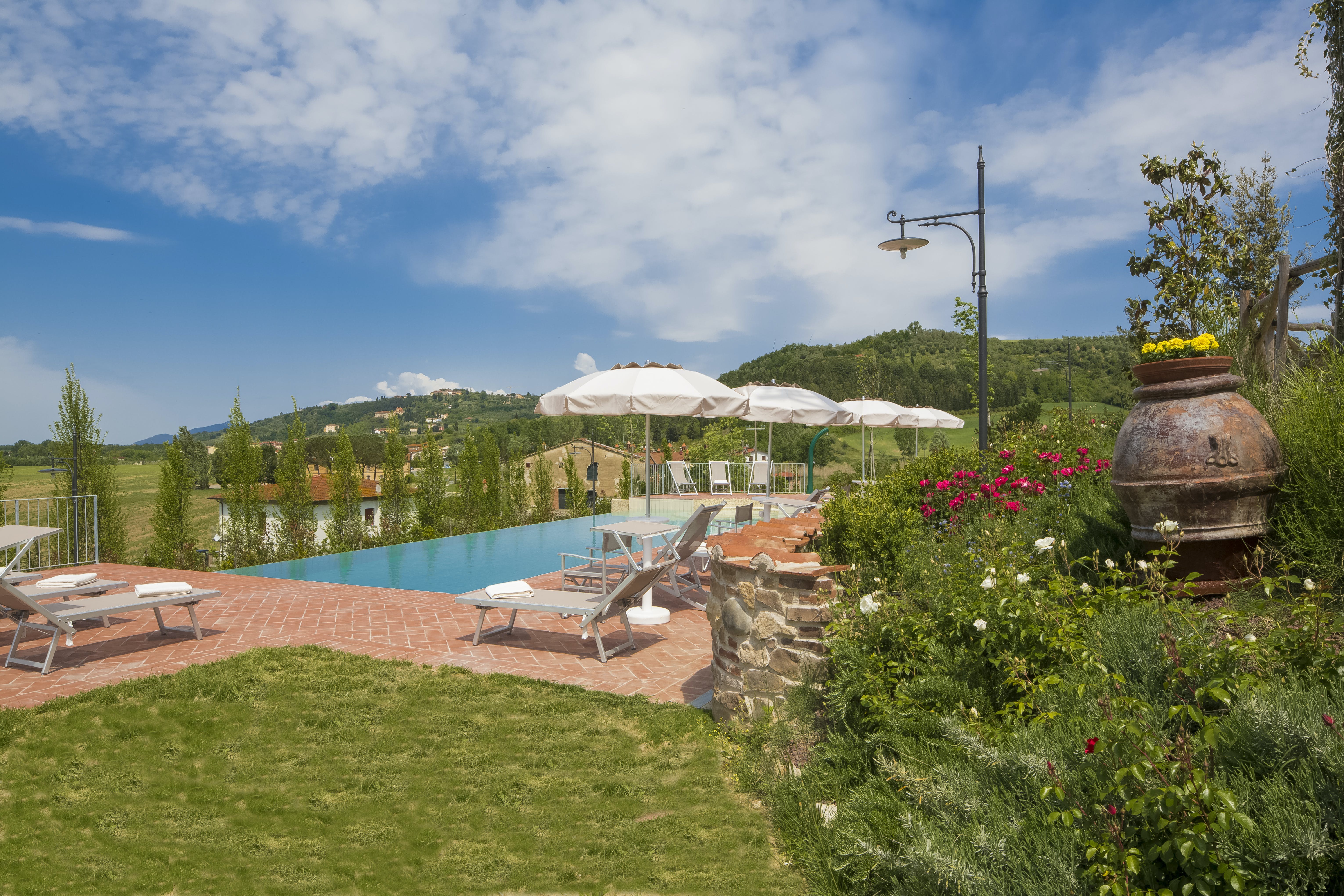Villa Ceruleo La Serra San Miniato: Spacious 8-Bedroom Apartment with Private Pool, San Miniato