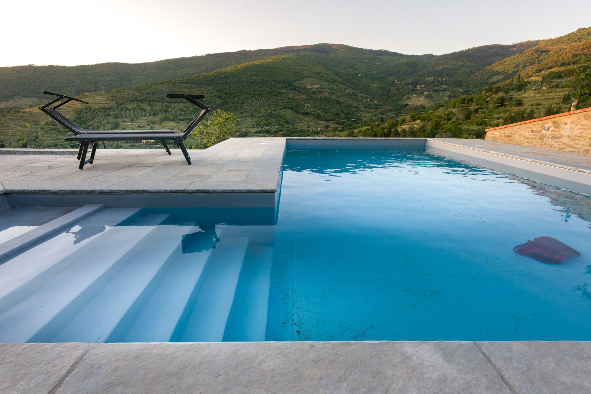 Fattoria Etrusca Cortona: Luxury 5-Bedroom Villa with Swimming Pool, Cortona