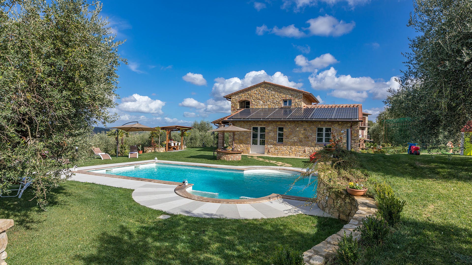 Villa Alba Castiglioncello Sarteano: Charming 3-Bedroom Apartment with Pool and Countryside Views, Sarteano