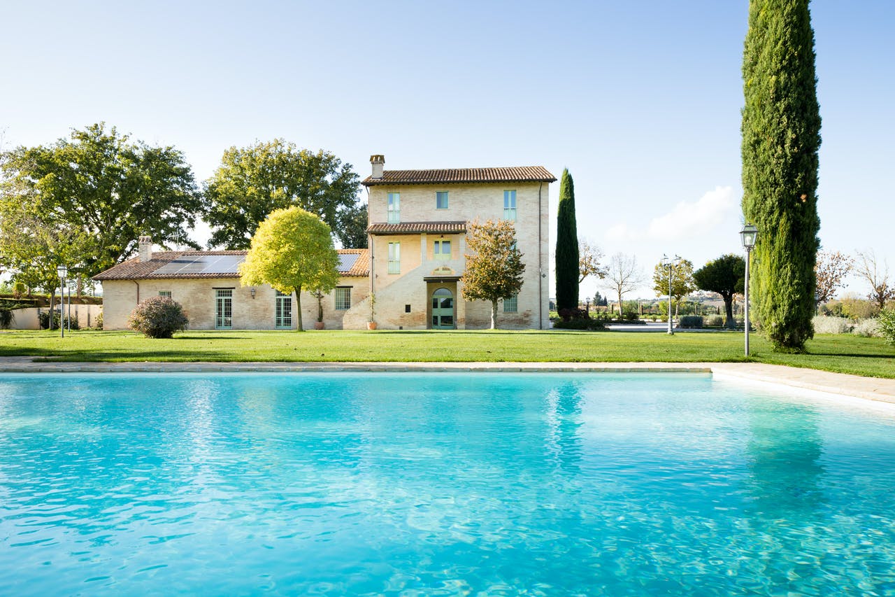 Fattoria Tiberina Perugia: Spacious 7-Bedroom Apartment with Private Spa, Umbria