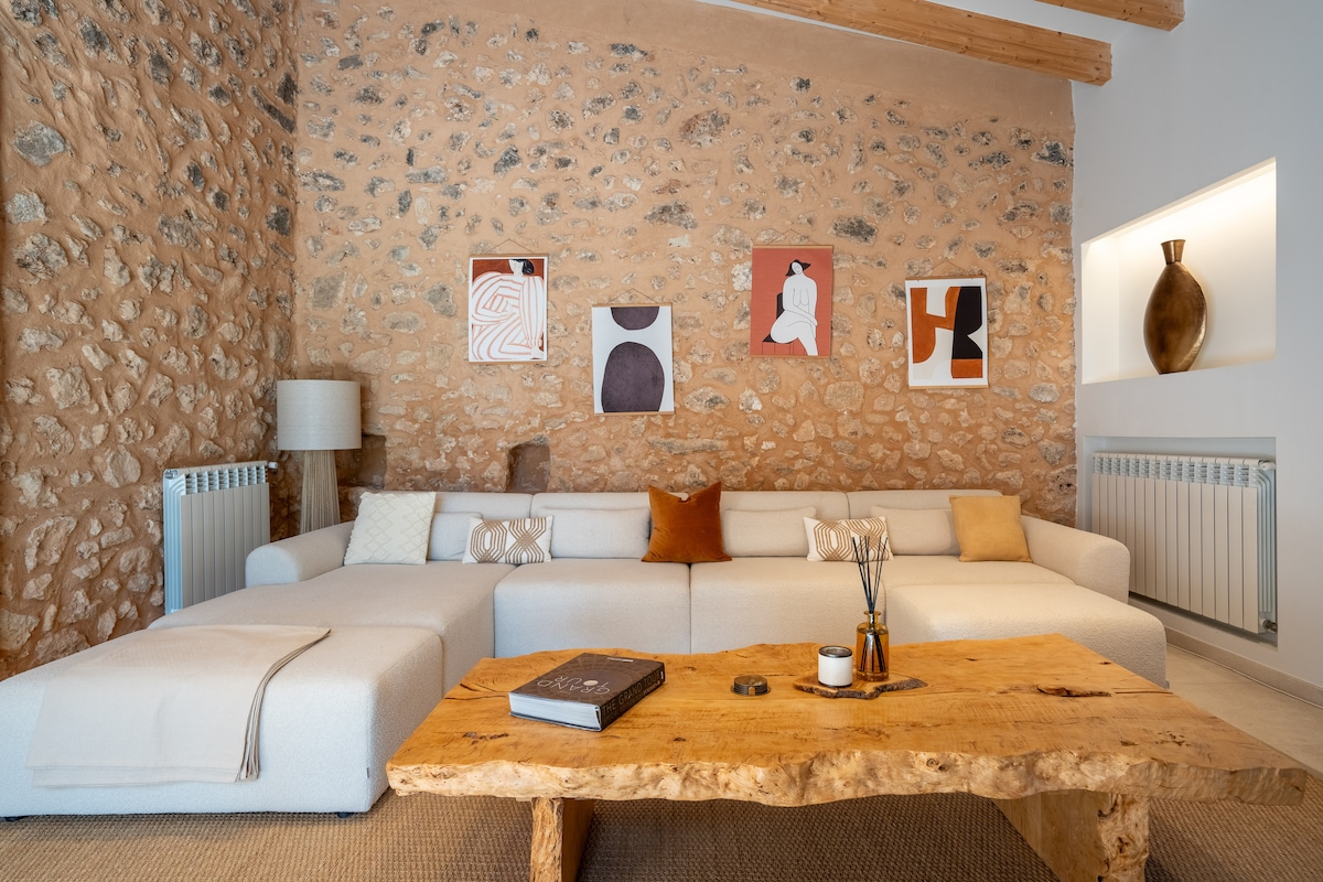 Finca Es Verger Sencelles: Luxury 6-Bedroom Villa with Saltwater Pool and Family-Friendly Features, Mallorca