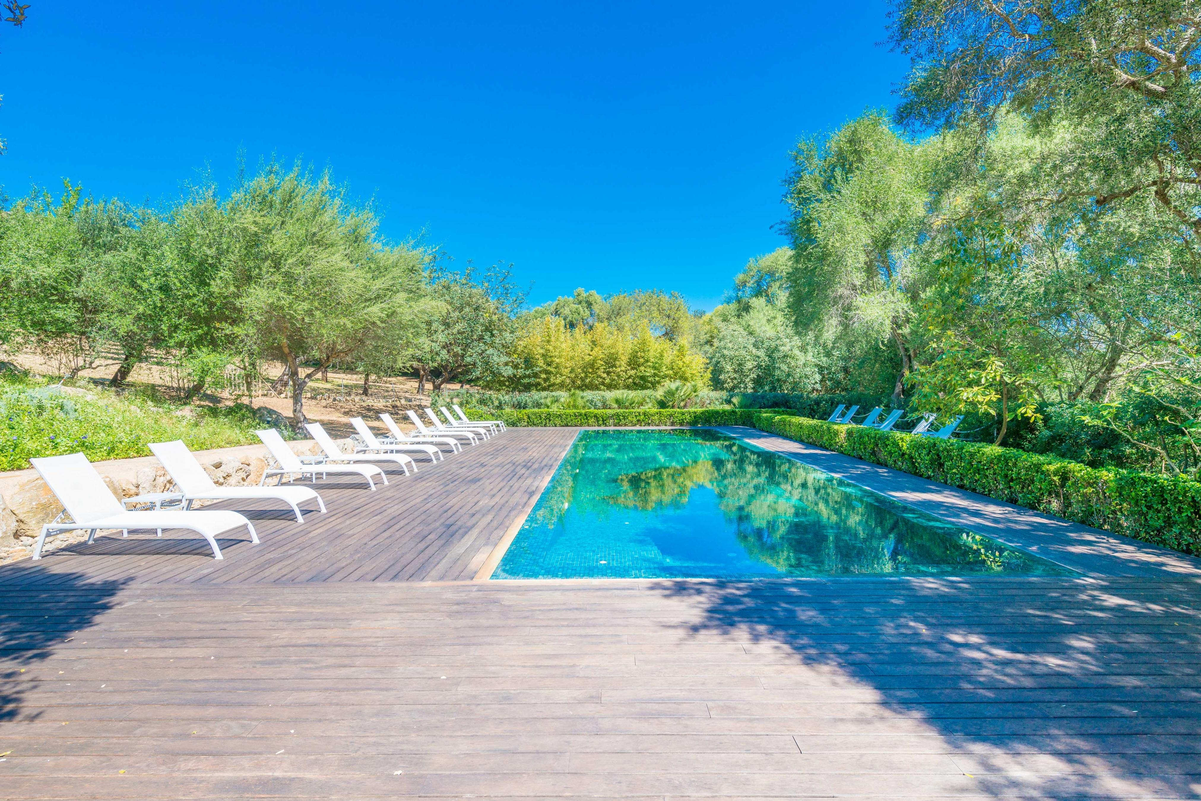 Villa Alborada Sa Marina Alcudia: Spacious 8-Bedroom Luxury Apartment with Seaview and Pool, Alcudia
