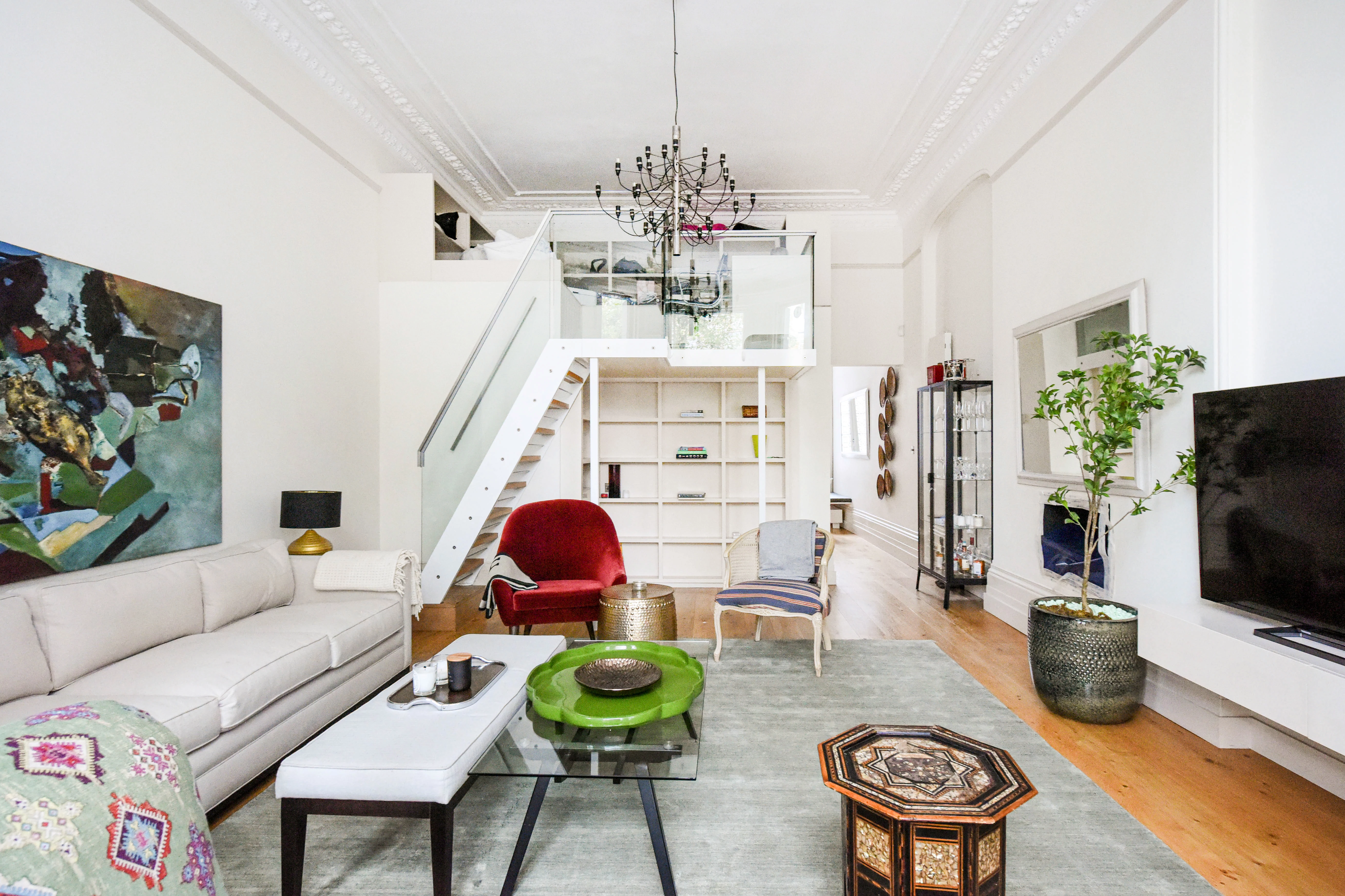 House Gloaming Brompton Earl’s Court: Stylish 2-Bedroom Apartment Rental with Family-Friendly Features, Earl’s Court London