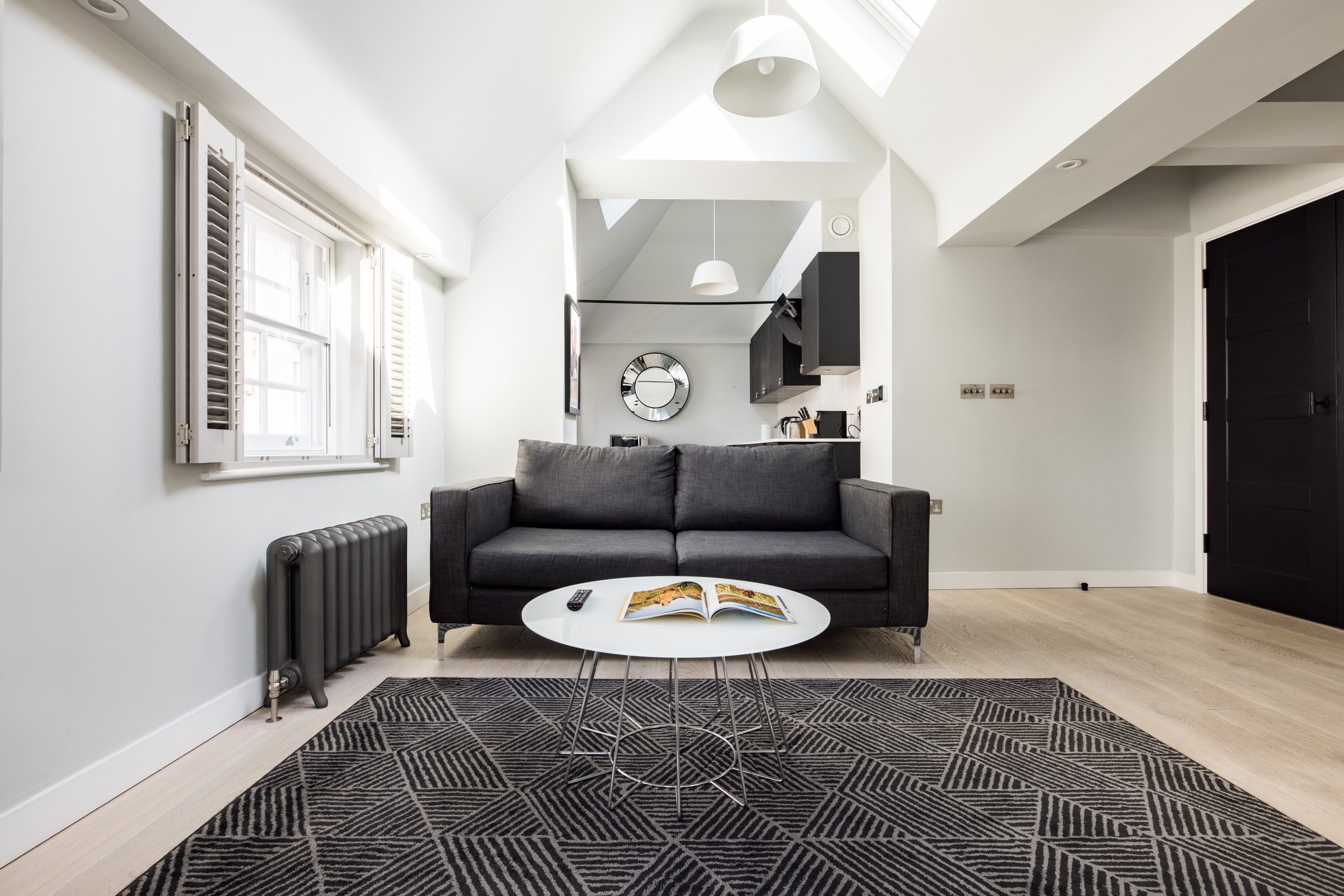 House Gregale Bedford Way Covent Garden: Stylish 1-Bedroom Apartment with Family-Friendly Amenities, Covent Garden