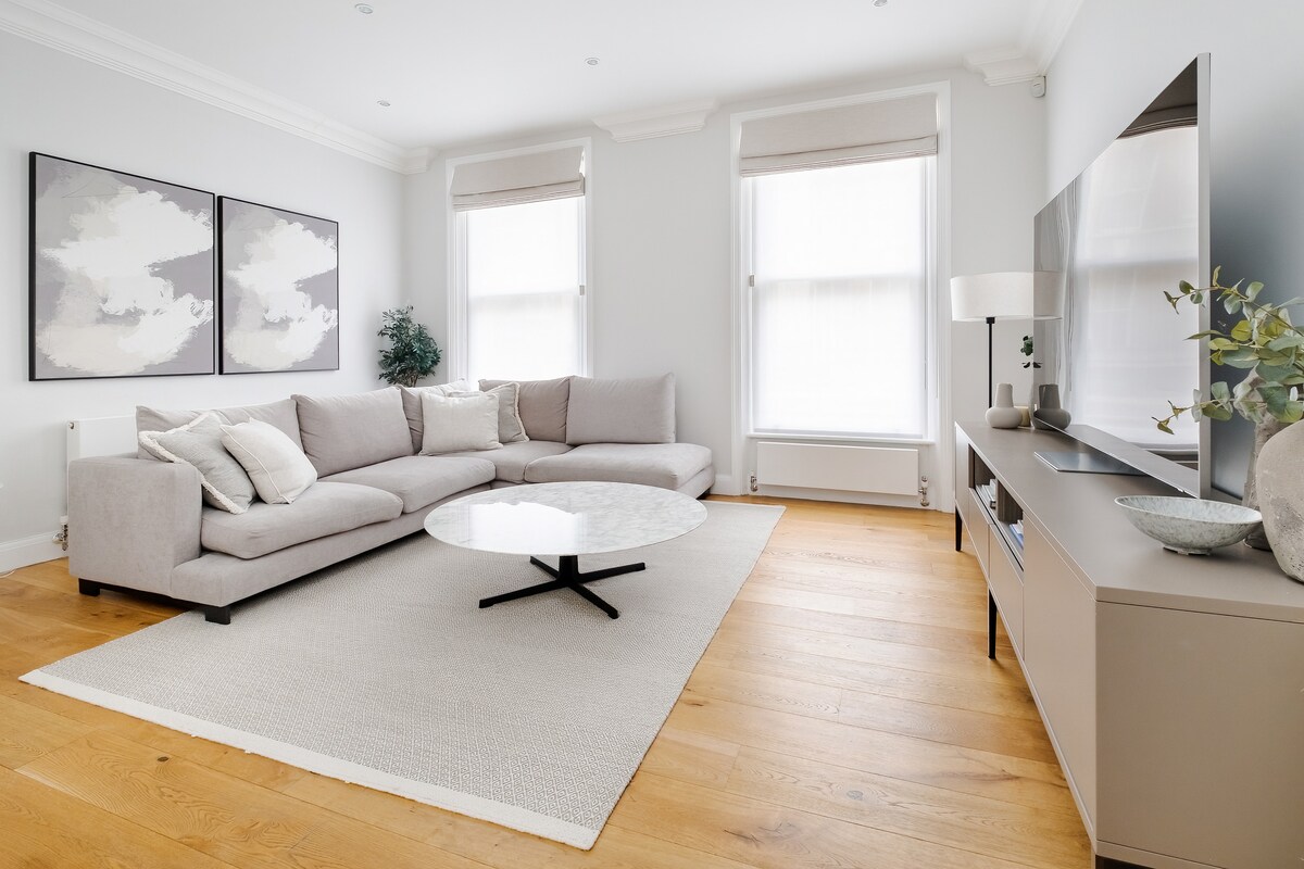 House Vesper Carnaby Soho: Luxury 3-Bedroom Apartment with Terrace in Soho, London