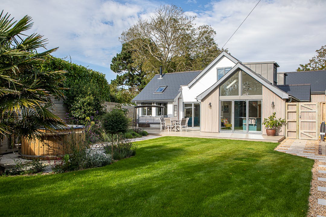 House Helm Bosham Chichester: Luxury 6-Bedroom Apartment with Pool and Seaview, Chichester