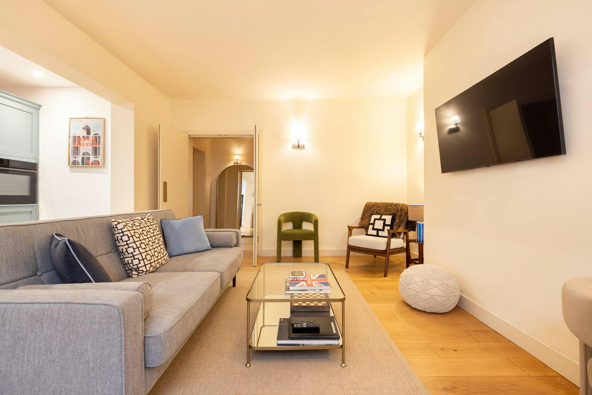 House Gregale Abingdon Earl’s Court: Stylish 2-Bedroom Apartment Rental with Family-Friendly Features in Earl’s Court