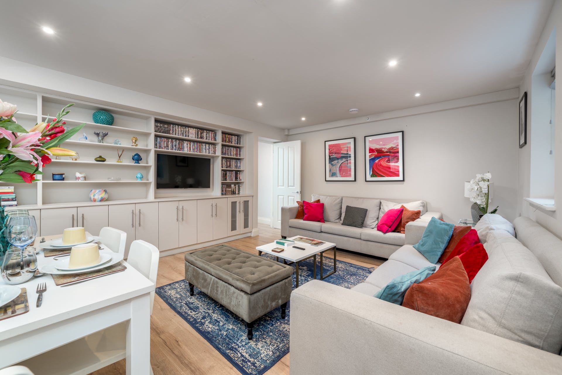 House Gloaming Brompton Earl’s Court-858562: Chic 2-Bedroom Apartment with Private Patio and Air-Con, Earl’s Court London