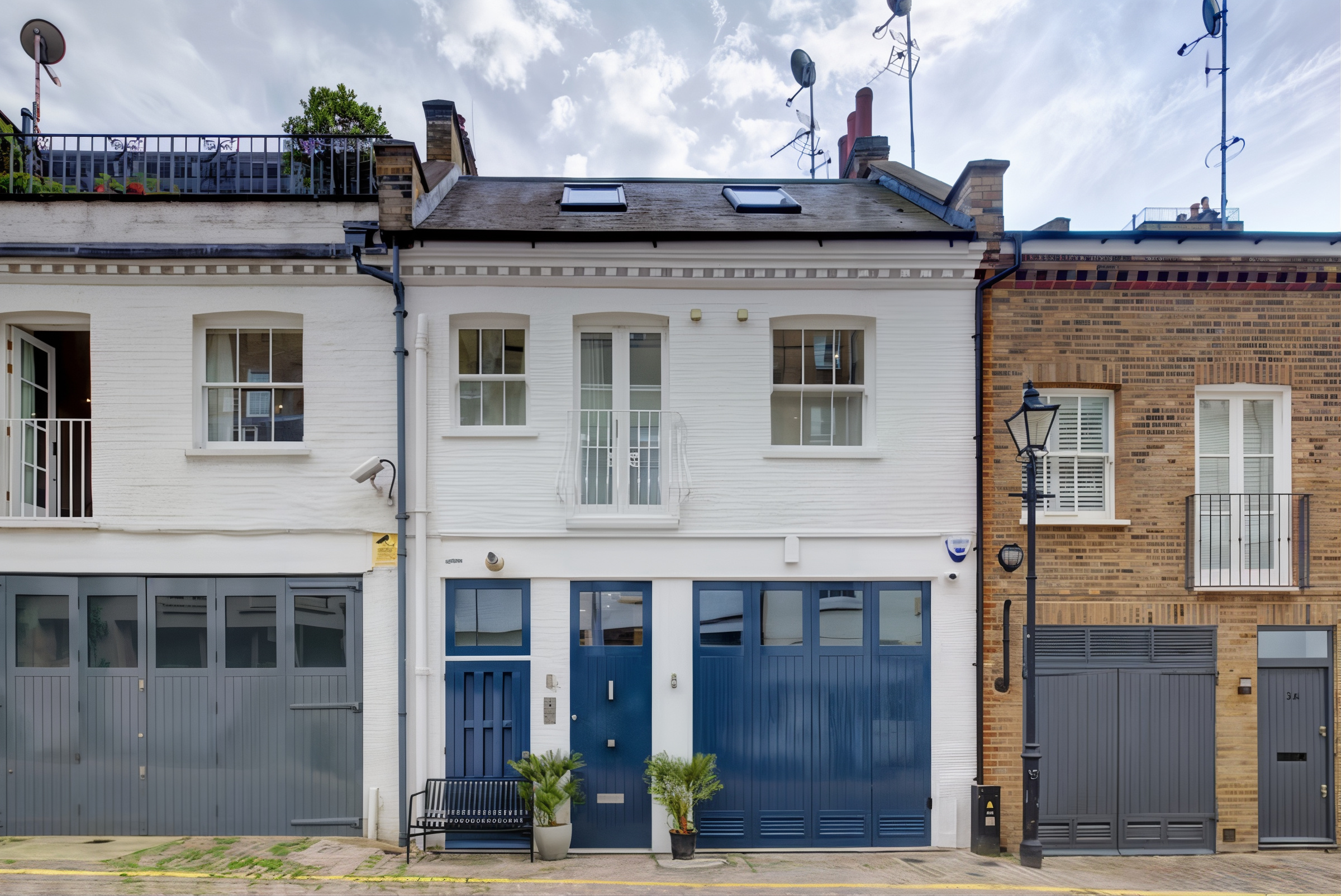 House Aurore Thurloe Square South Kensington: Luxury 4-Bedroom Apartment with Private Garage, South Kensington